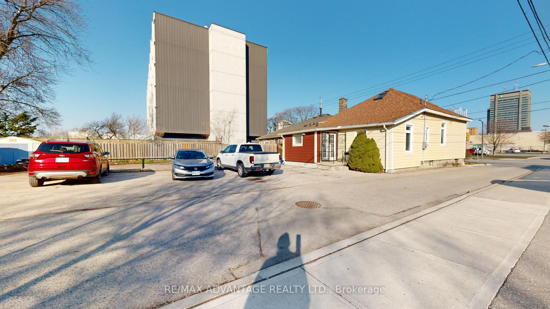 301 Horton Street Property Photo 21