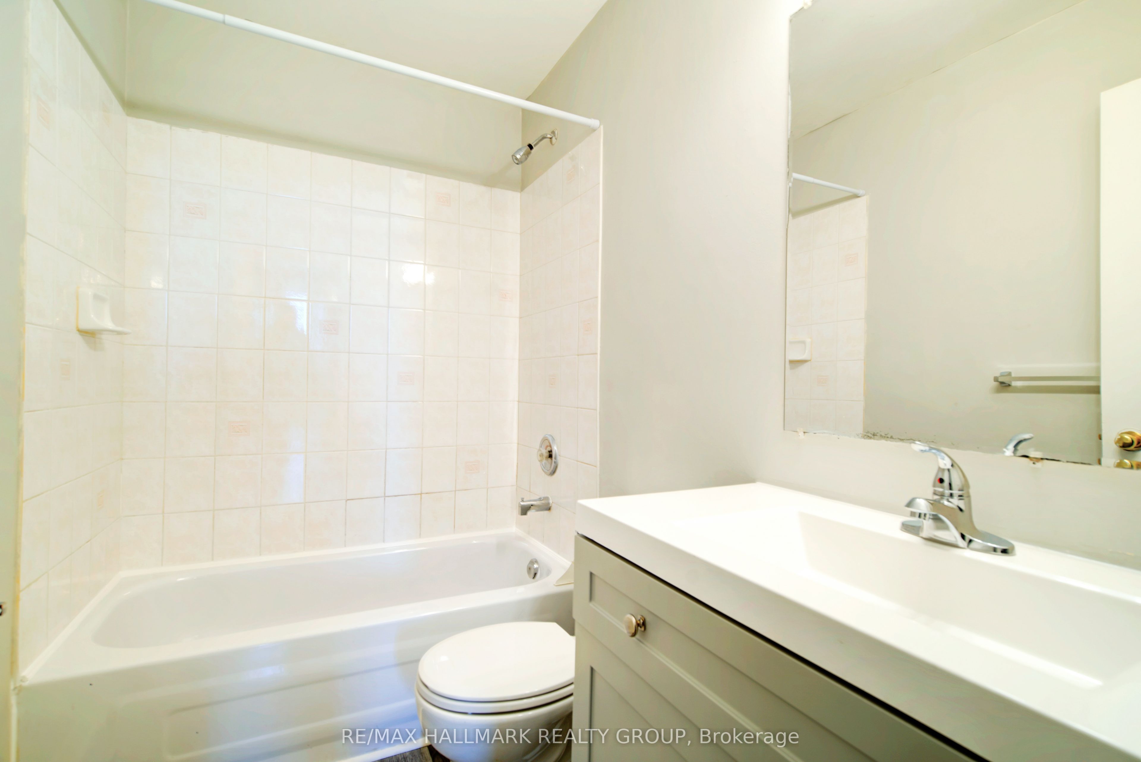 192 King Street Property Photo 9