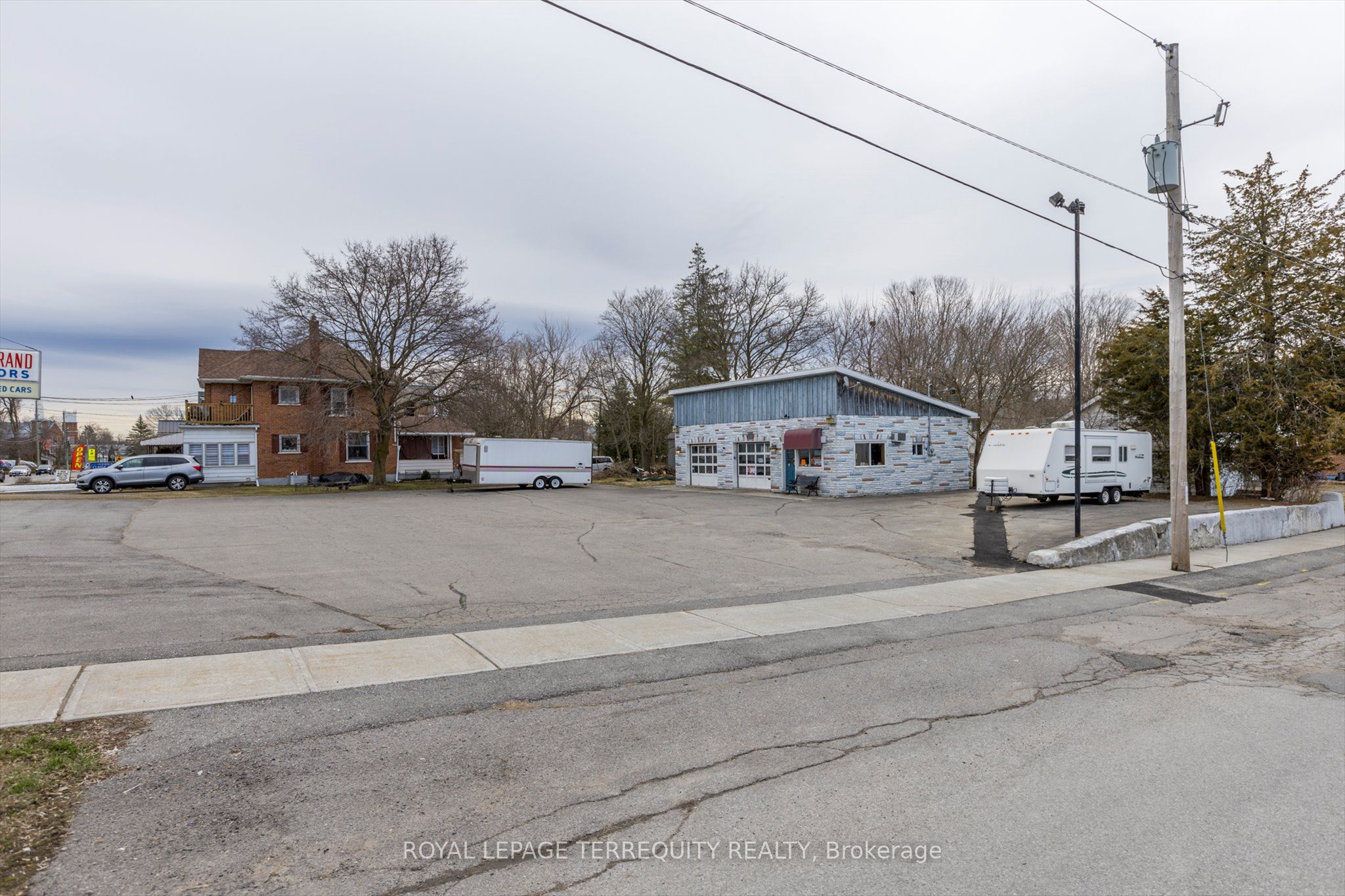 119 Bridge Street Property Photo 8