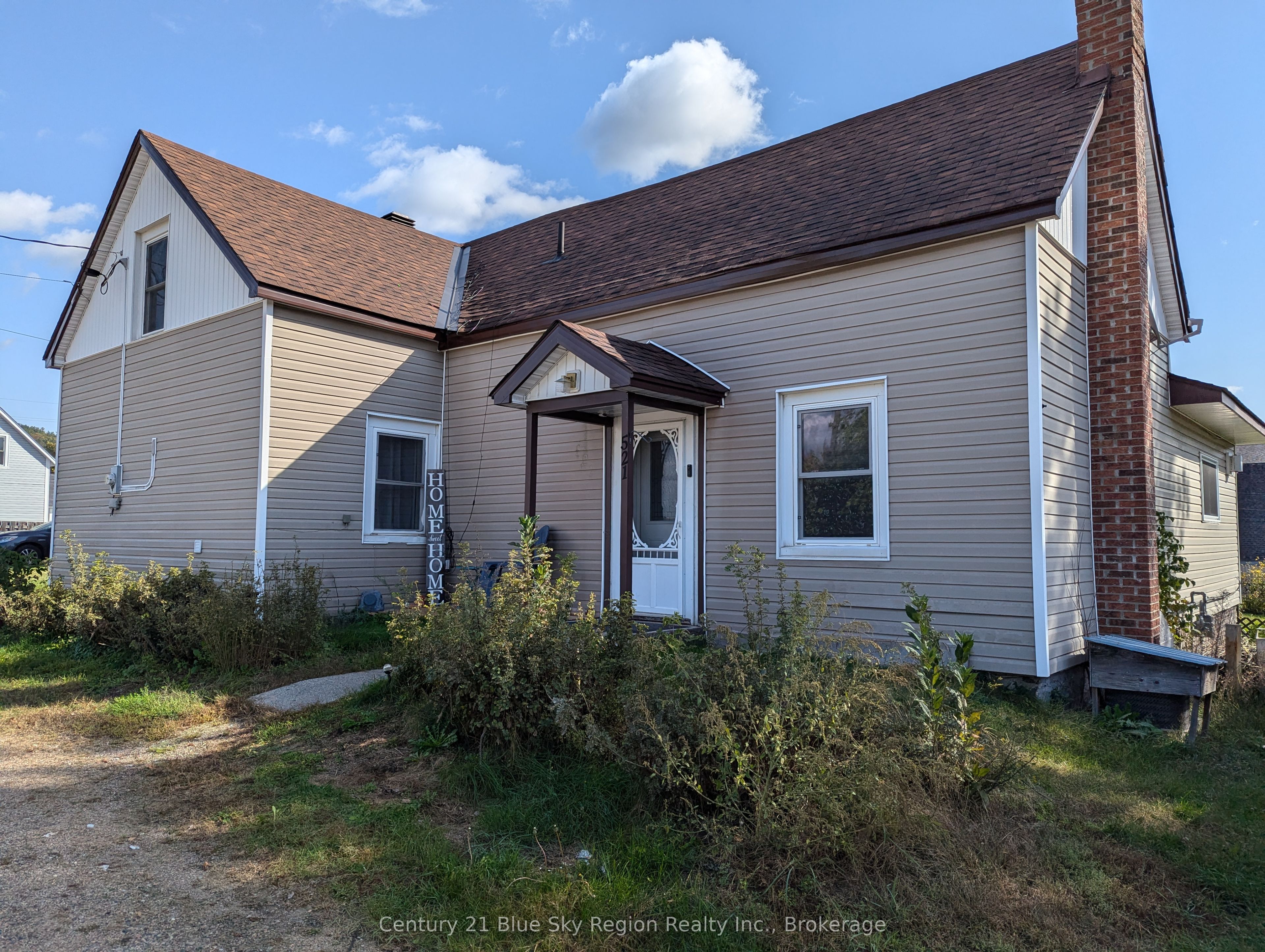 521 Mccool Street Property Photo