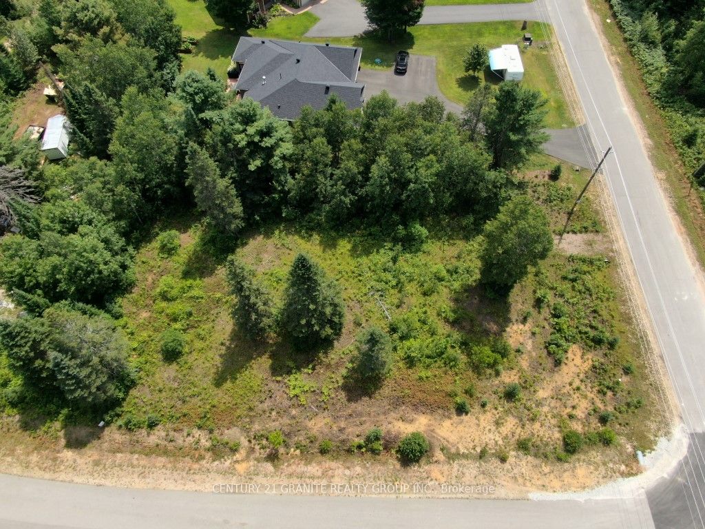 58 Nicklaus Dr Property Photo