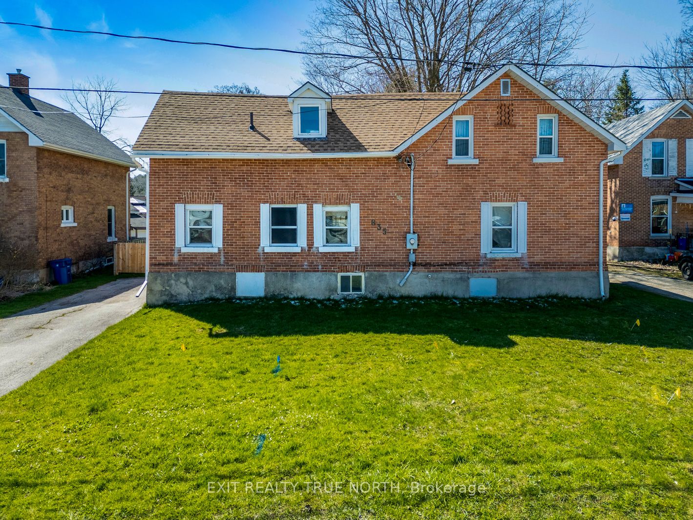 835 11th Street Property Photo 1