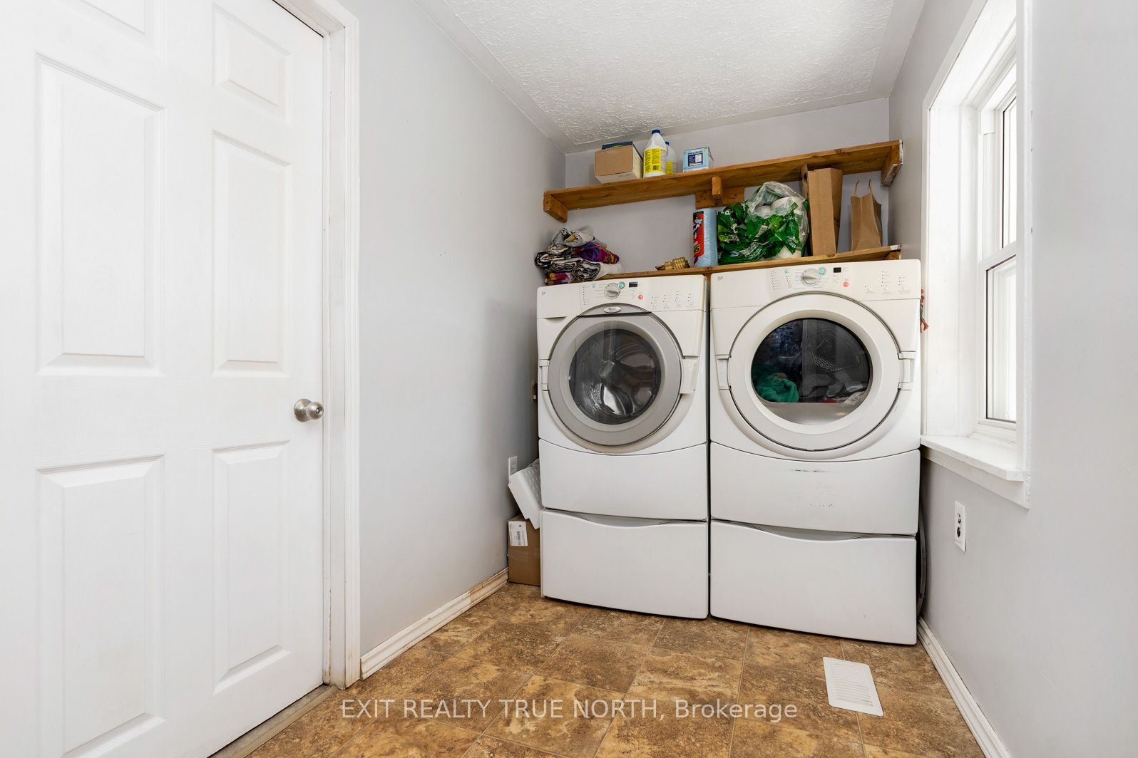 835 11th Street Property Photo 5