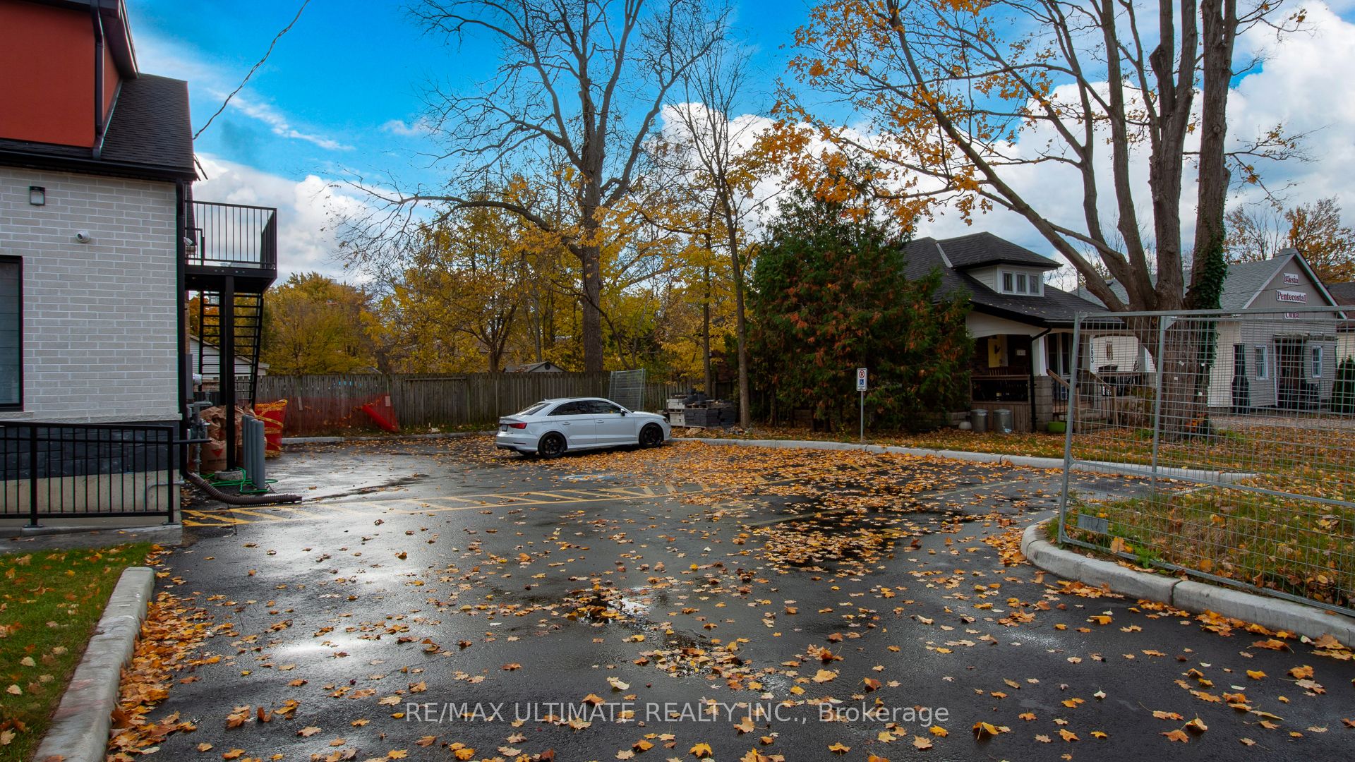 203 Colborne Street Property Photo 8