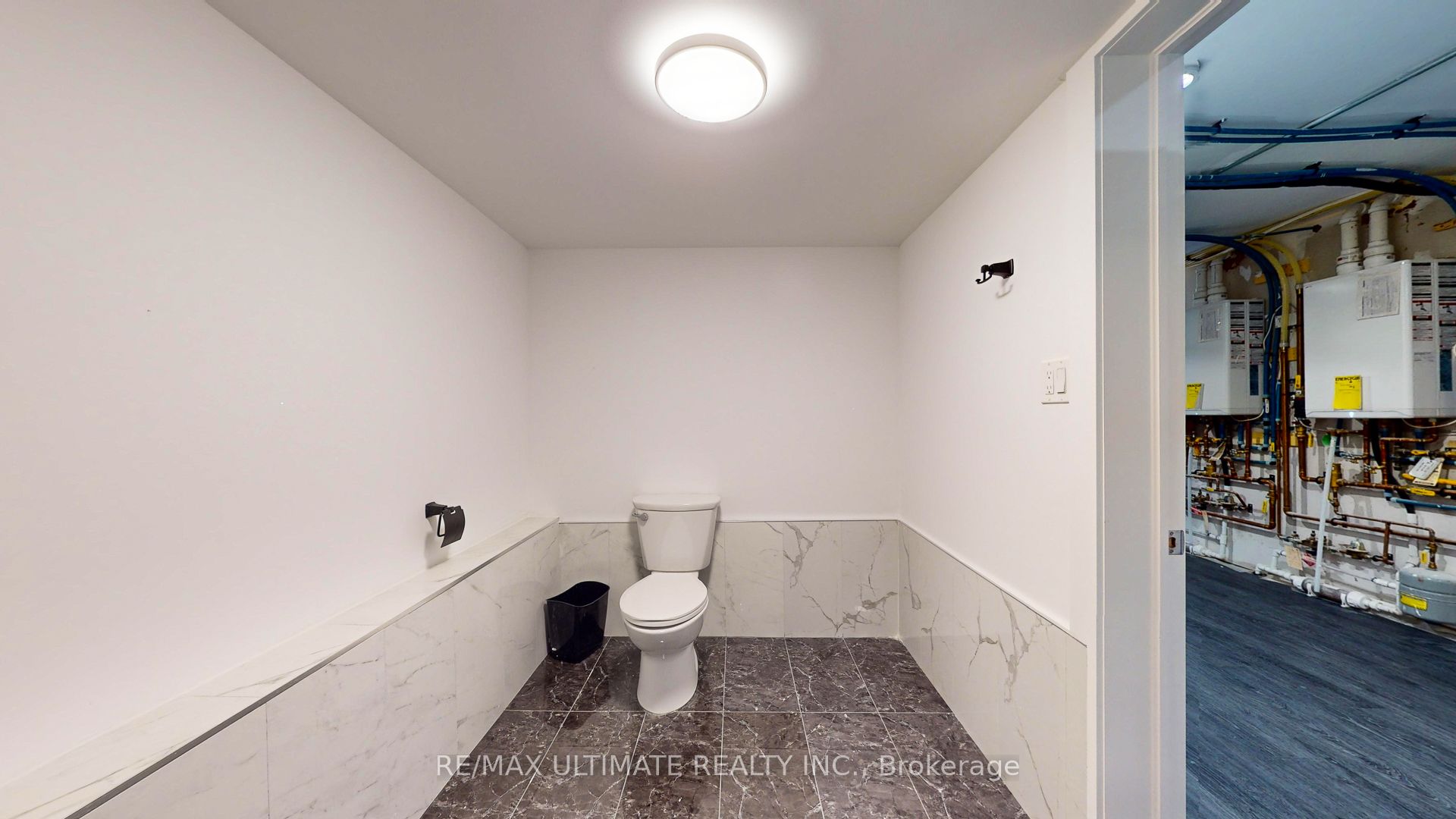 203 Colborne Street Property Photo 27