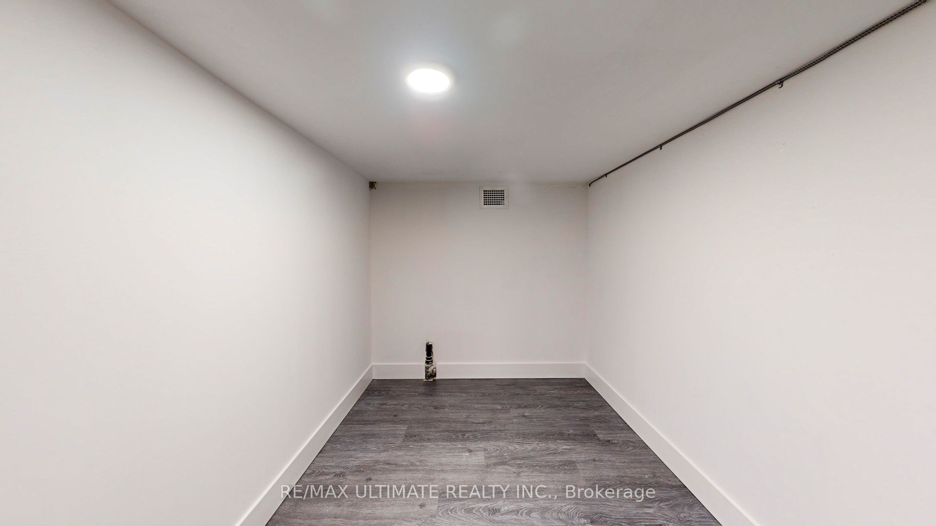 203 Colborne Street Property Photo 30