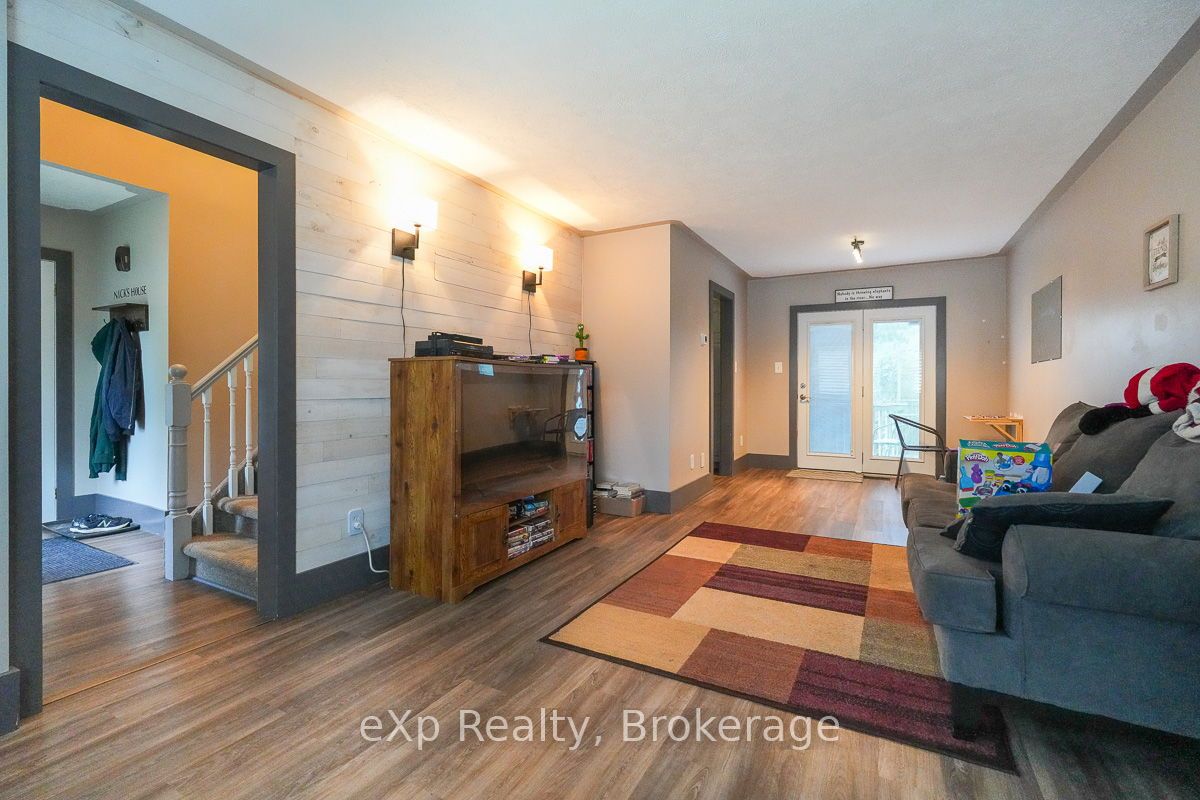 525 19th Street Property Photo 6