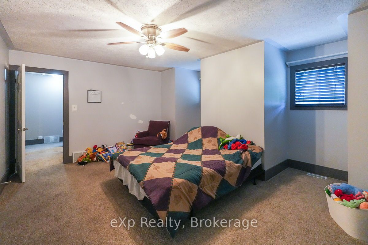 525 19th Street Property Photo 14