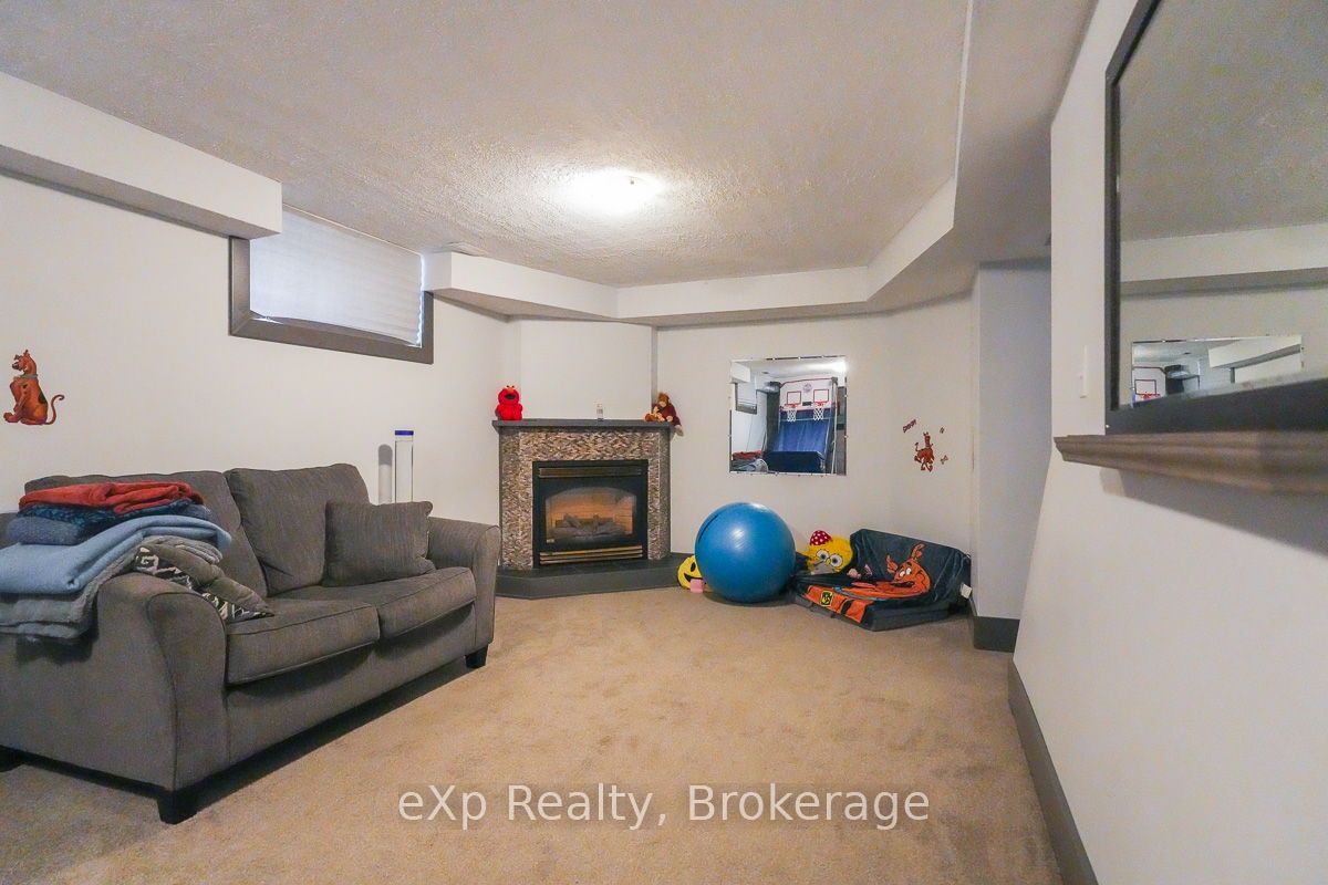 525 19th Street Property Photo 22