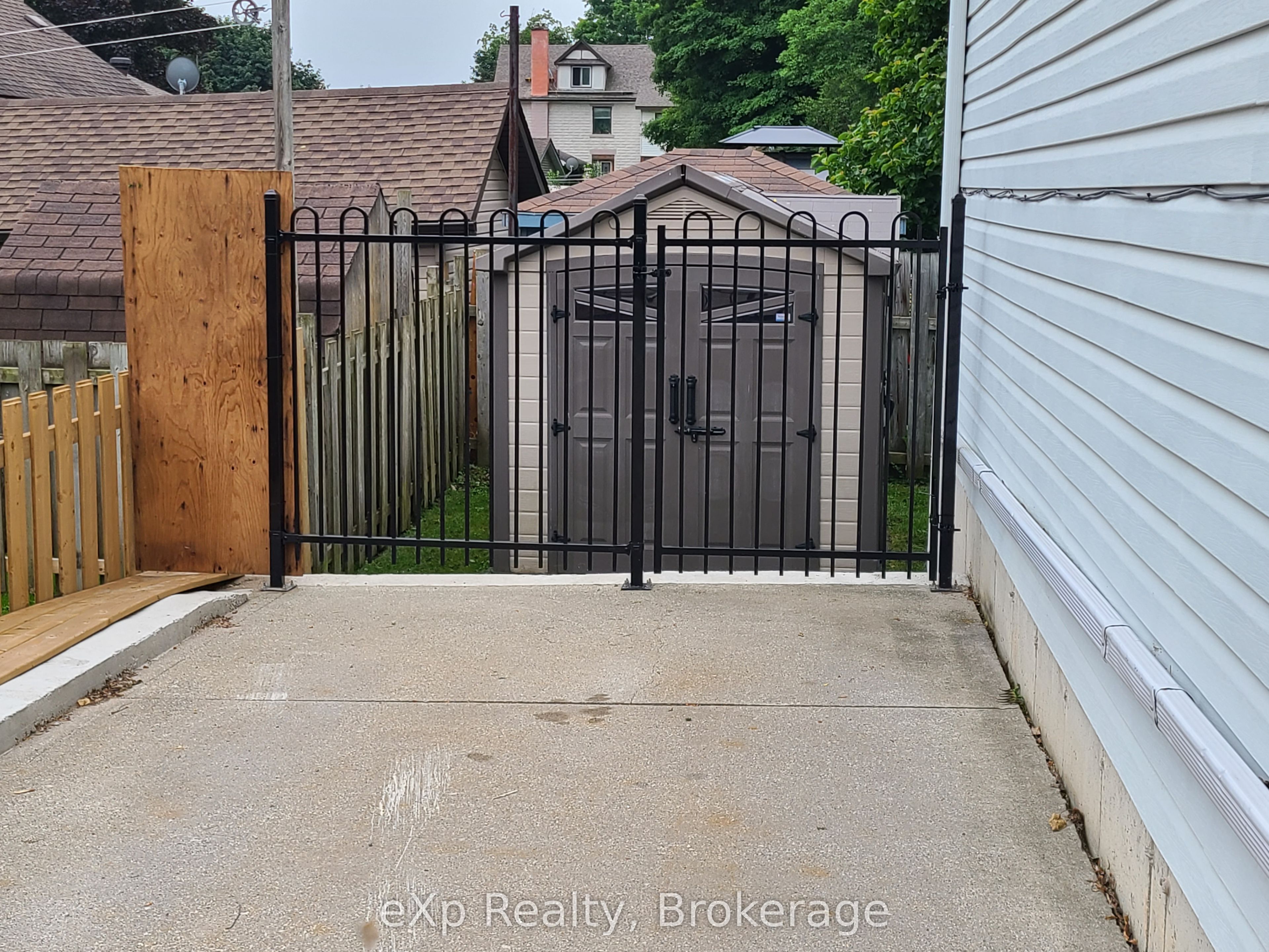 525 19th Street Property Photo 31
