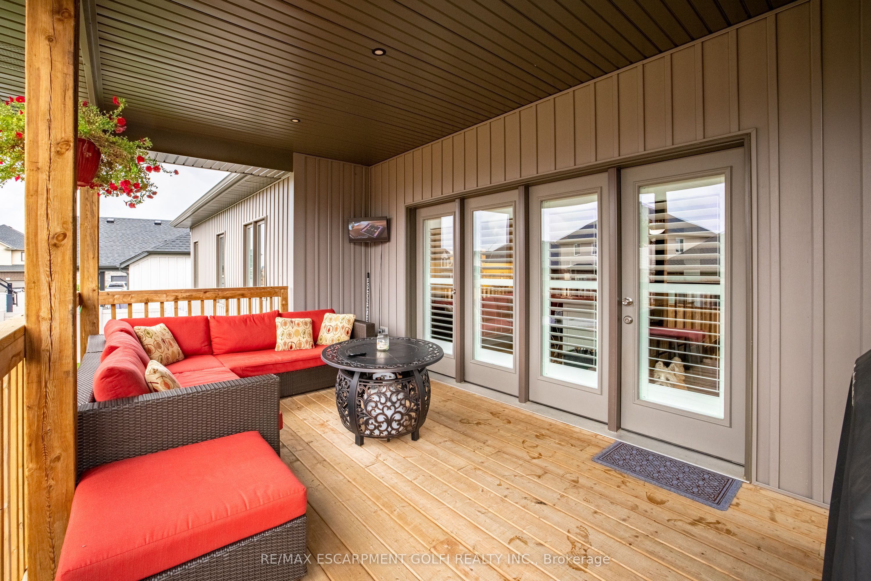 3 Delicious Court Property Photo 7