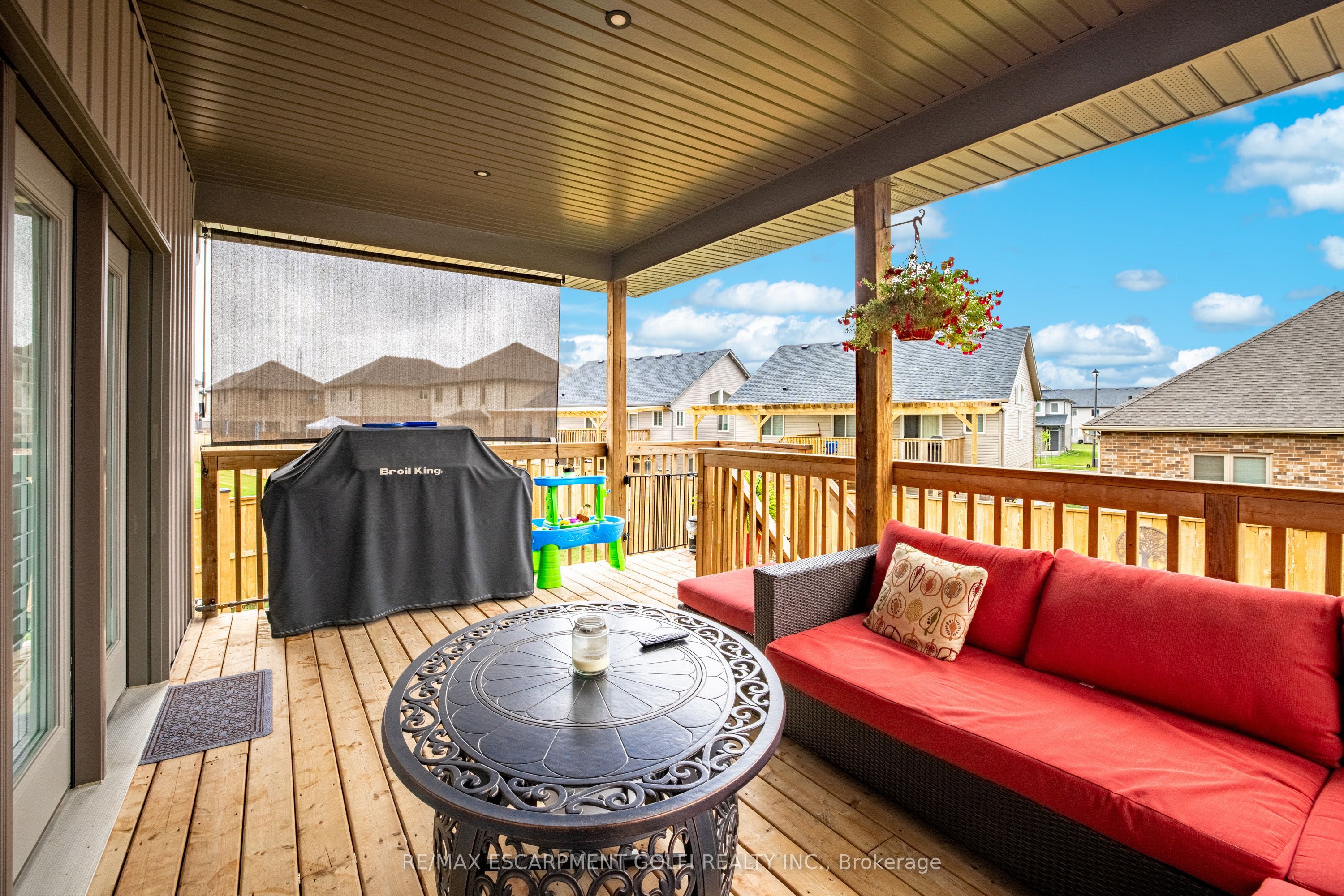 3 Delicious Court Property Photo 8