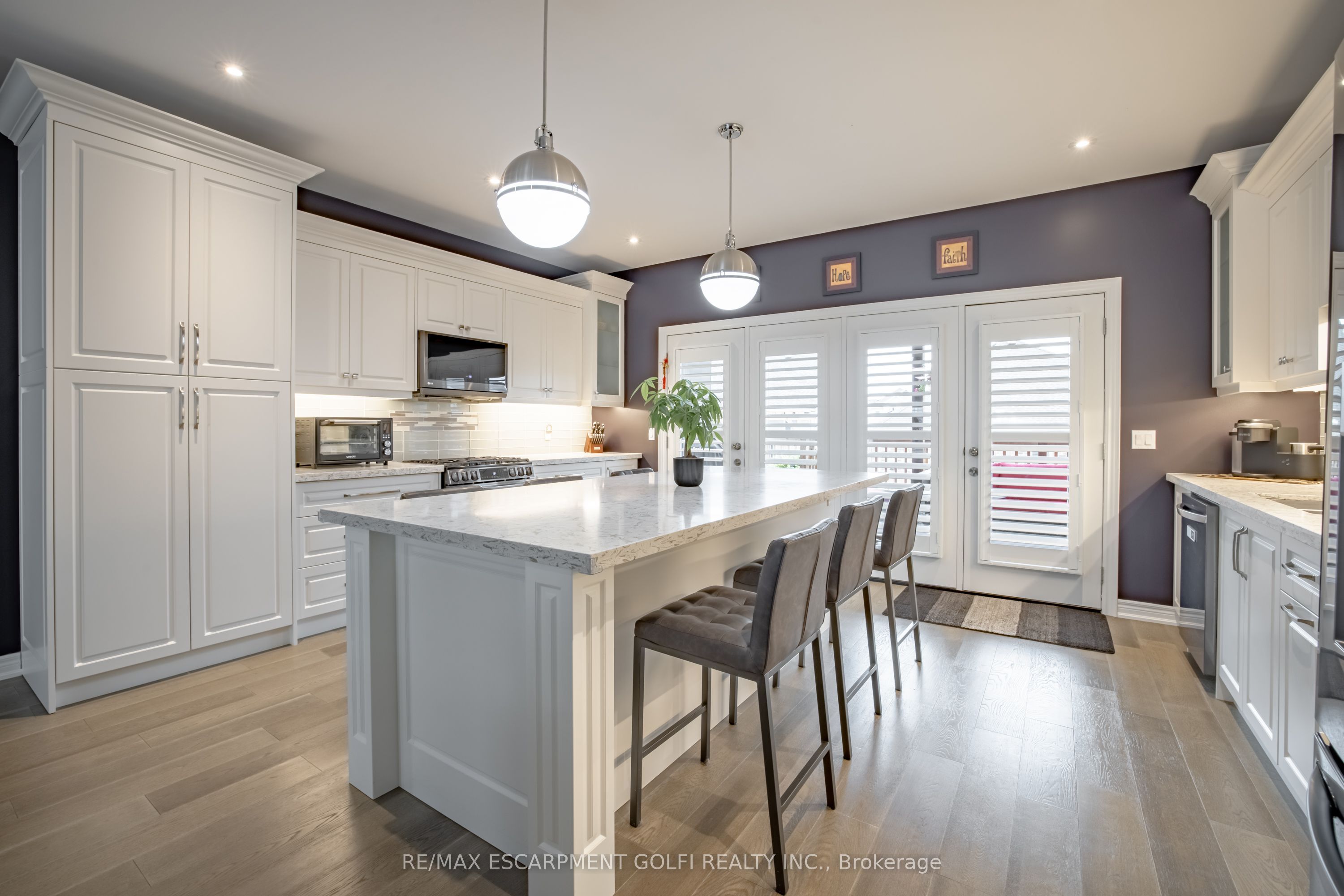 3 Delicious Court Property Photo 17