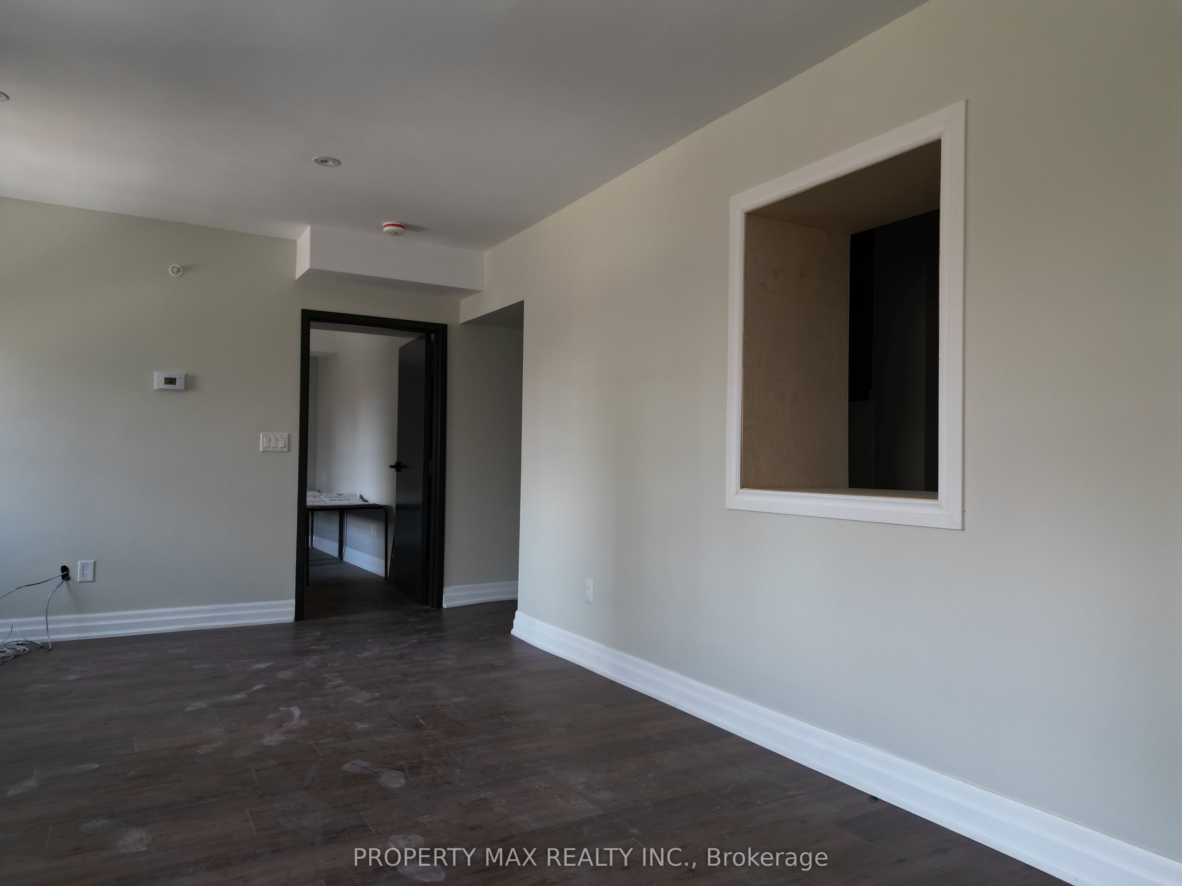 1061 Richmond Street Property Photo 8