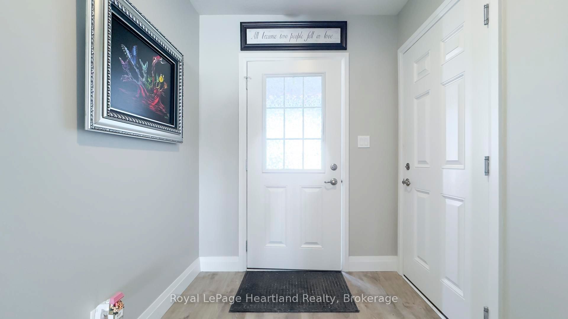 273 Lake Breeze Drive Property Photo 7