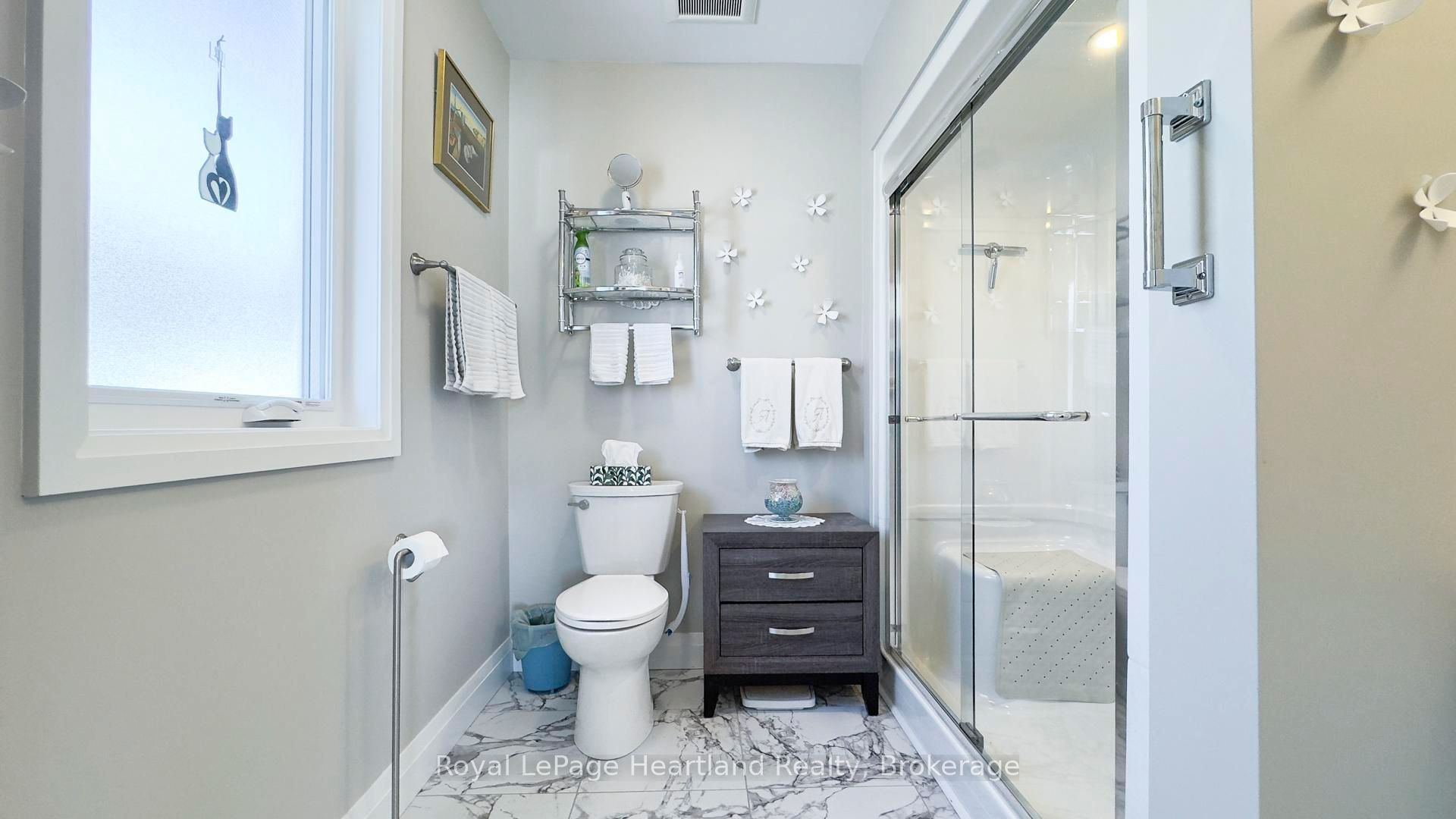 273 Lake Breeze Drive Property Photo 29
