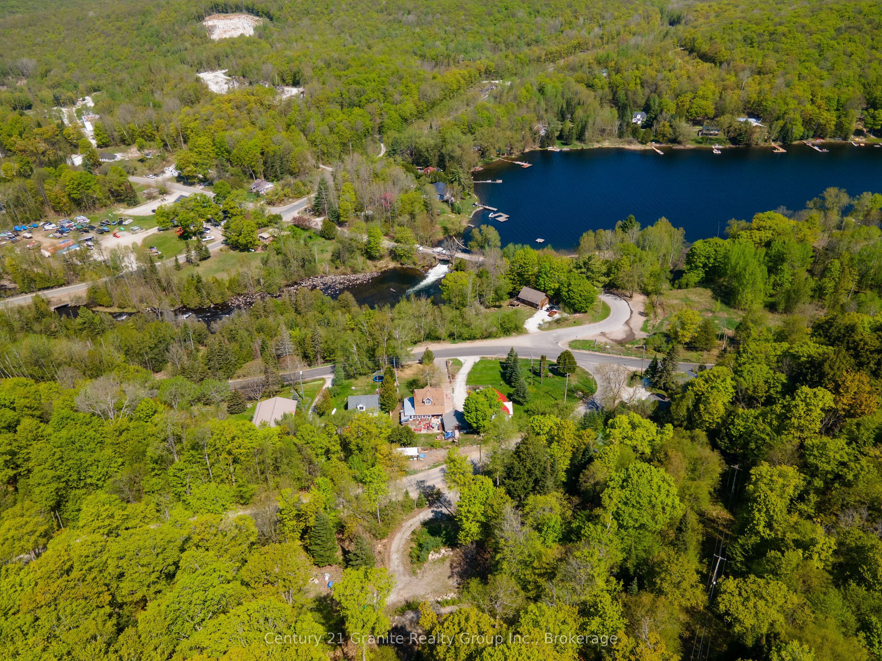 1019 Bushwolf Lake Road Property Photo 8