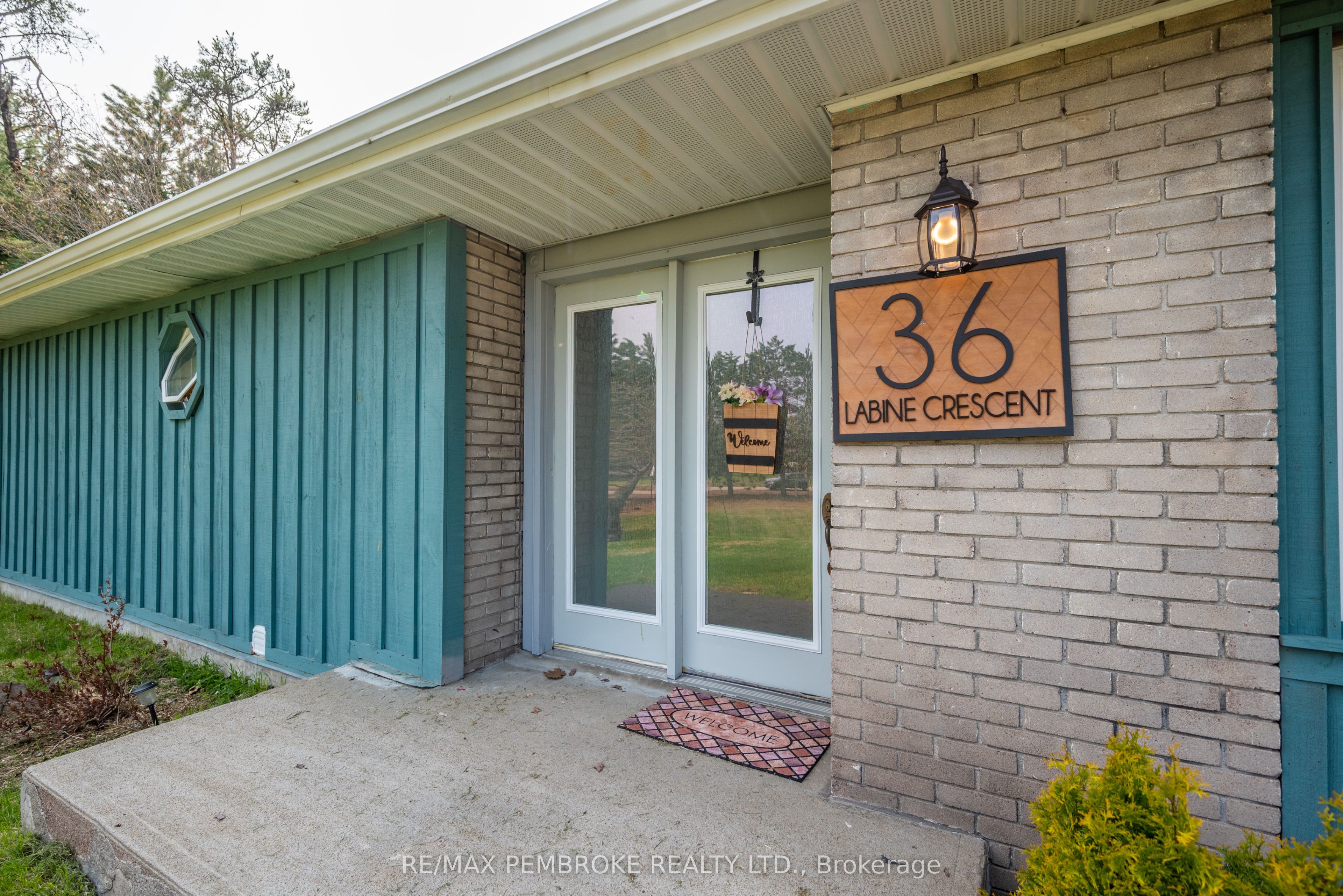 36 Labine Cres Property Photo