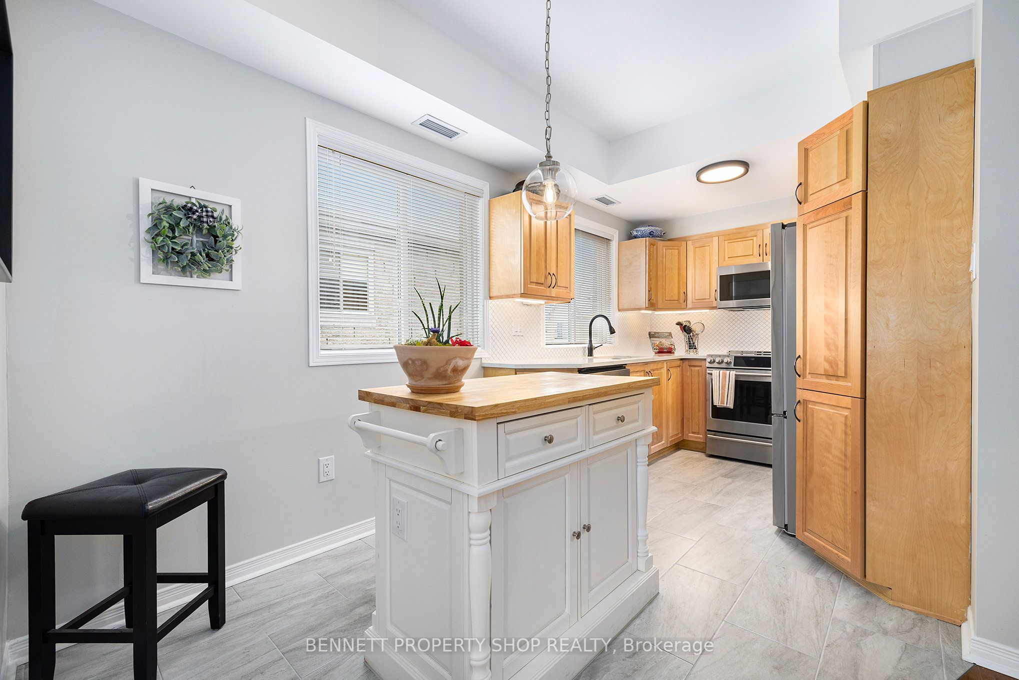 114 Robson Court Property Photo 10