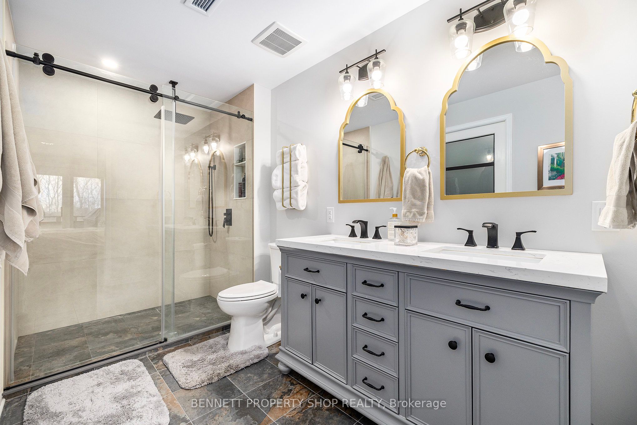 114 Robson Court Property Photo 15