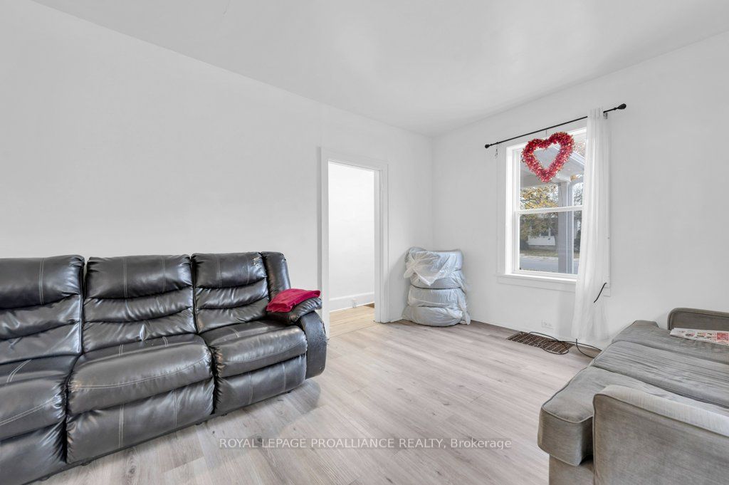91 Bridge Street Property Photo 6