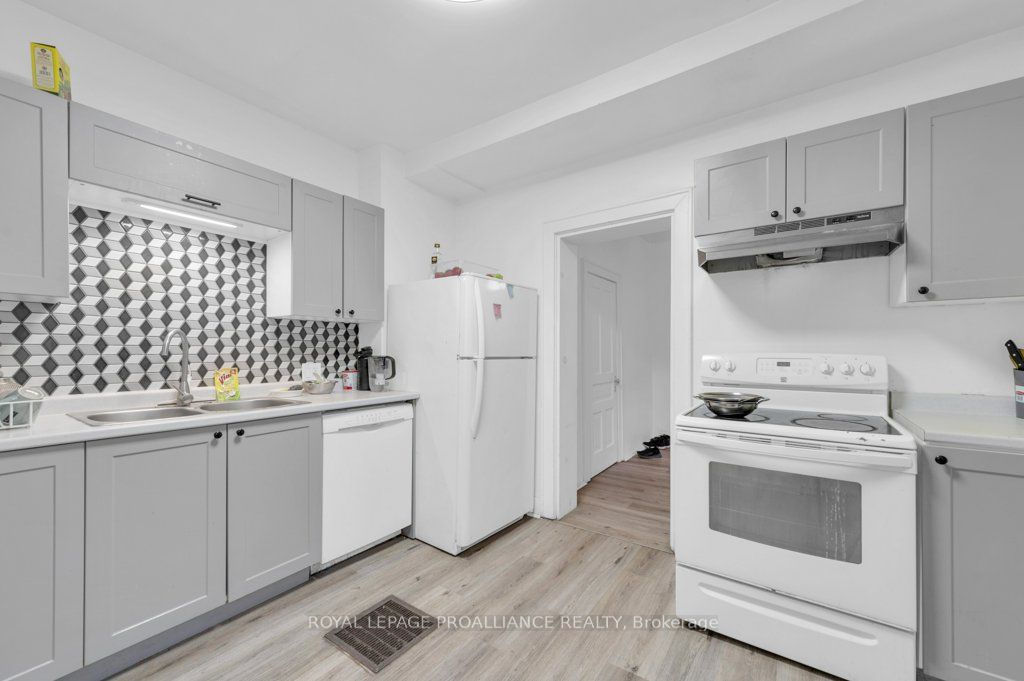91 Bridge Street Property Photo 9