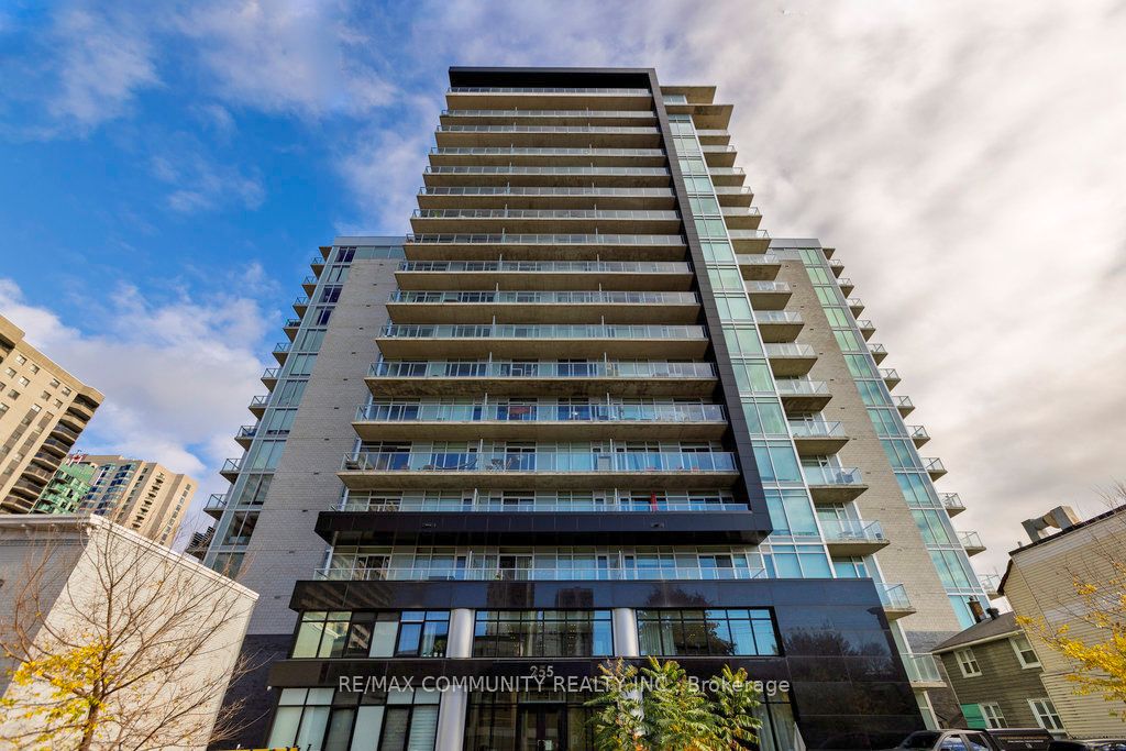 #217 - 255 Bay Street Property Photo