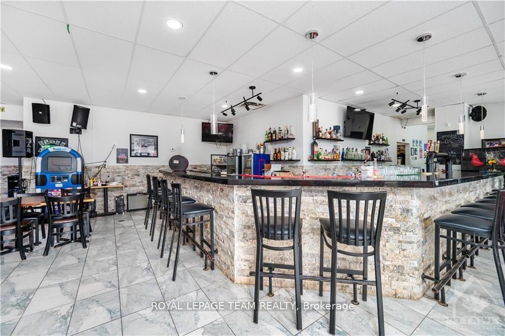 2858 Munster Road Property Photo 11