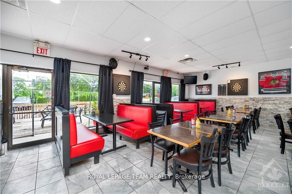 2858 Munster Road Property Photo 16