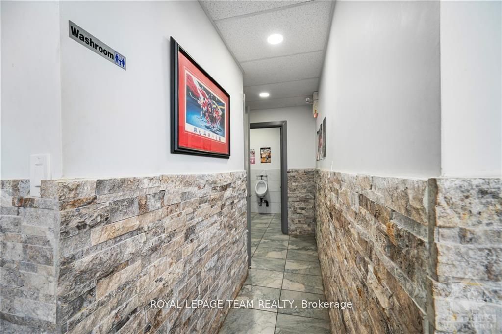 2858 Munster Road Property Photo 25