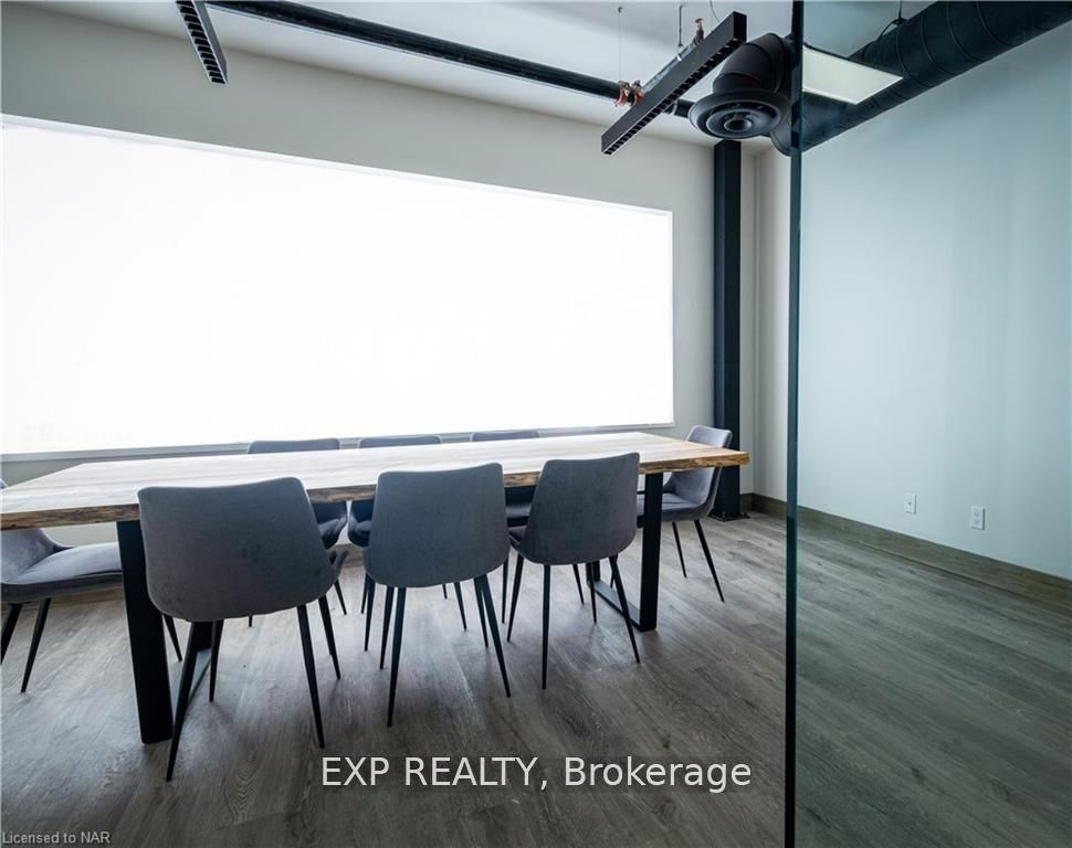 4635 Queen Street Property Photo 5
