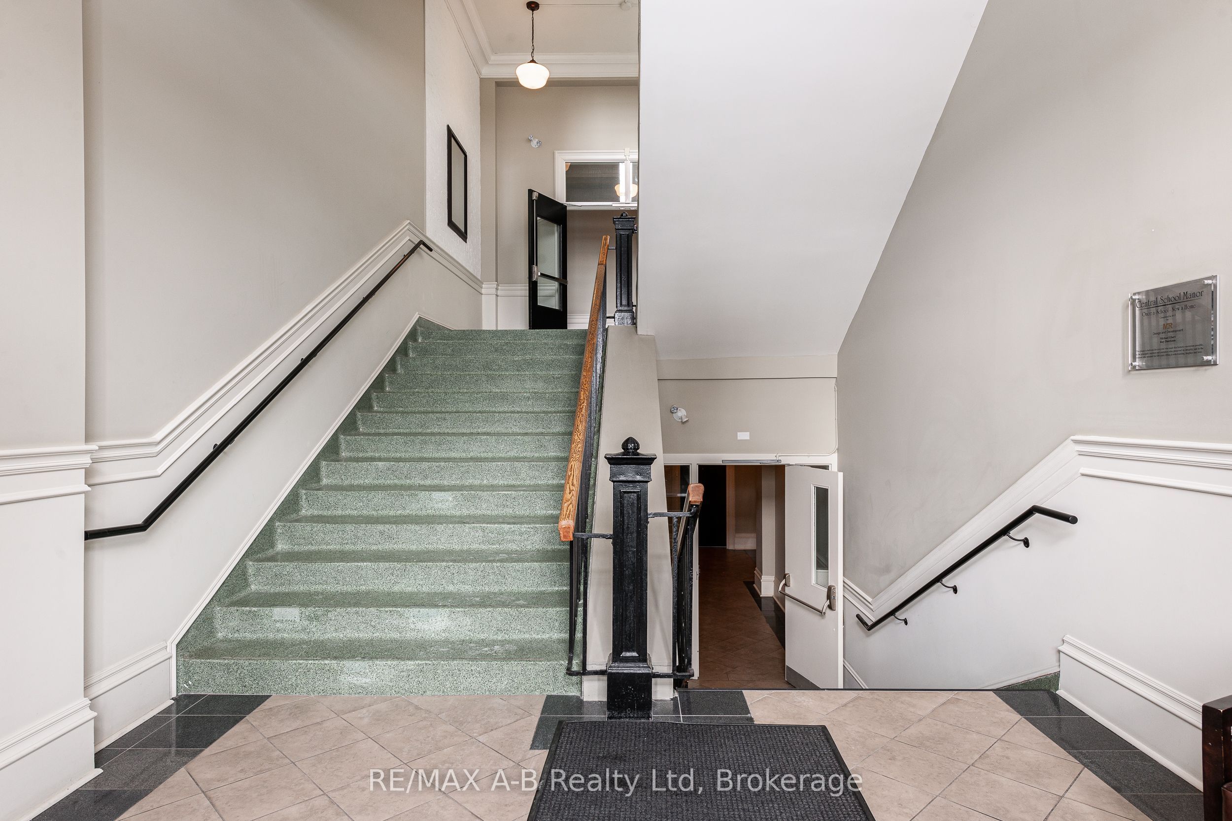 #2f - 189 Elizabeth Street Property Photo 32