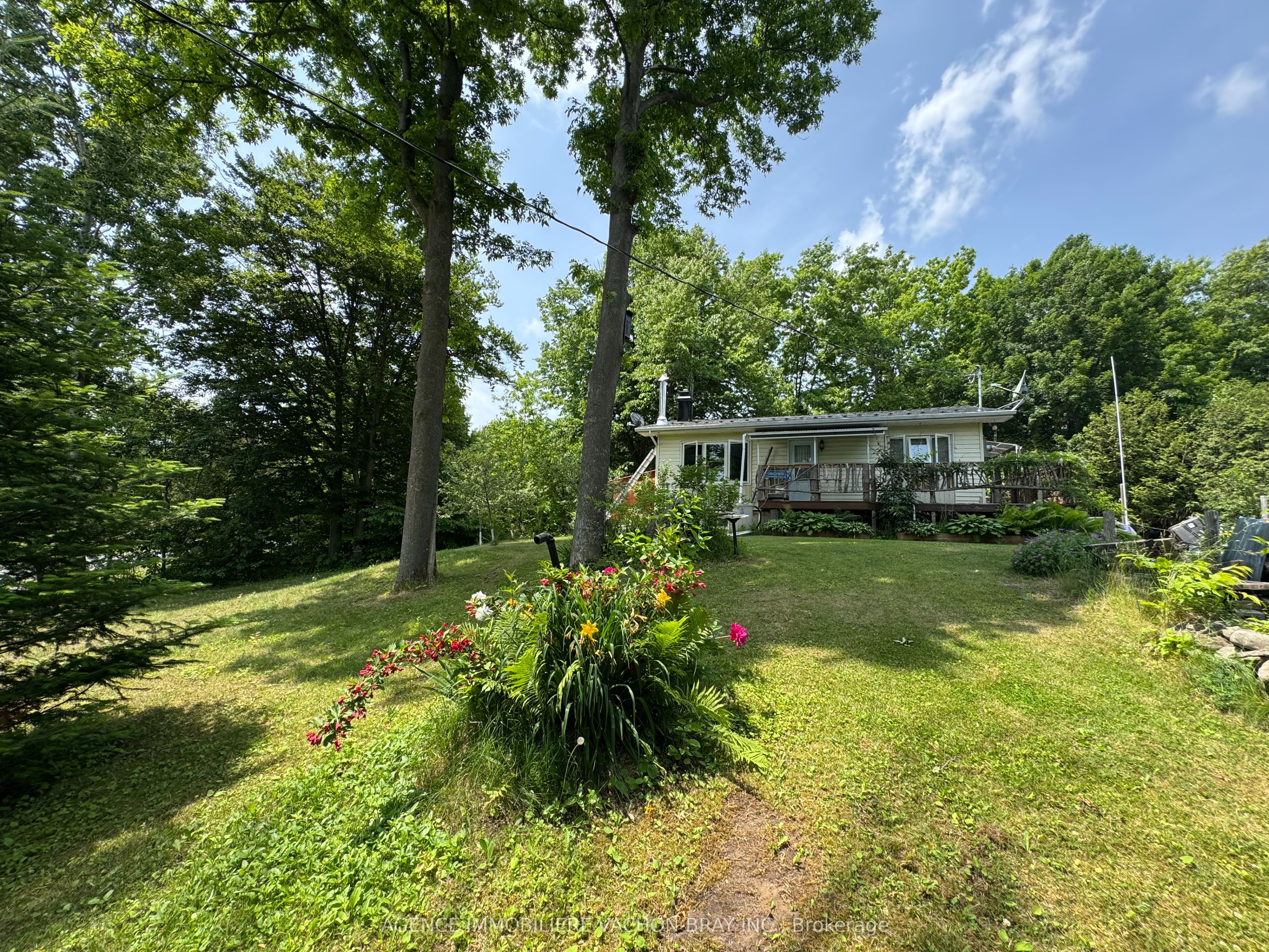 22197 Parkhill Circle Property Photo 1