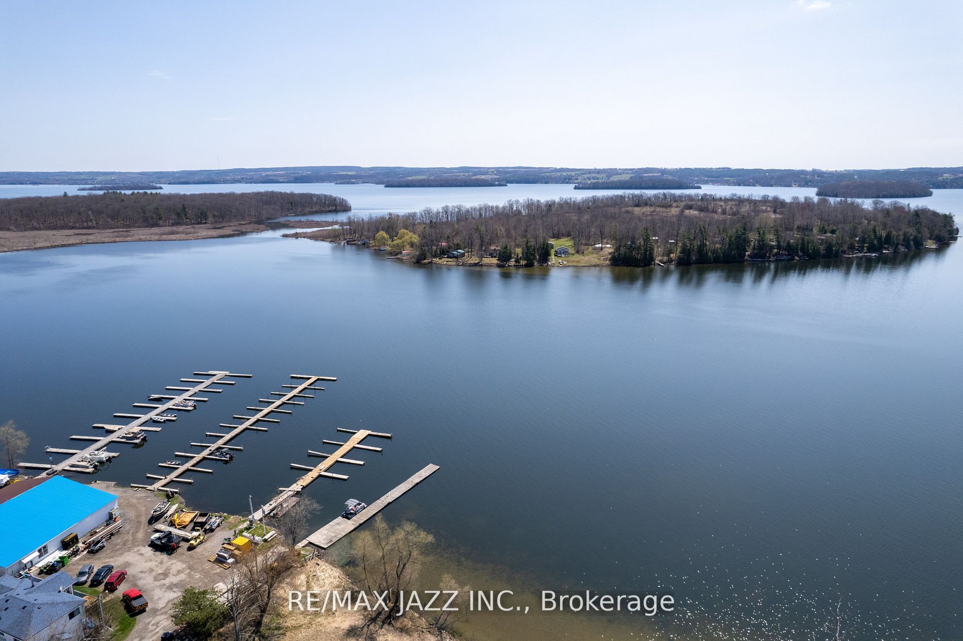 1087 Islandview Drive Property Photo 3
