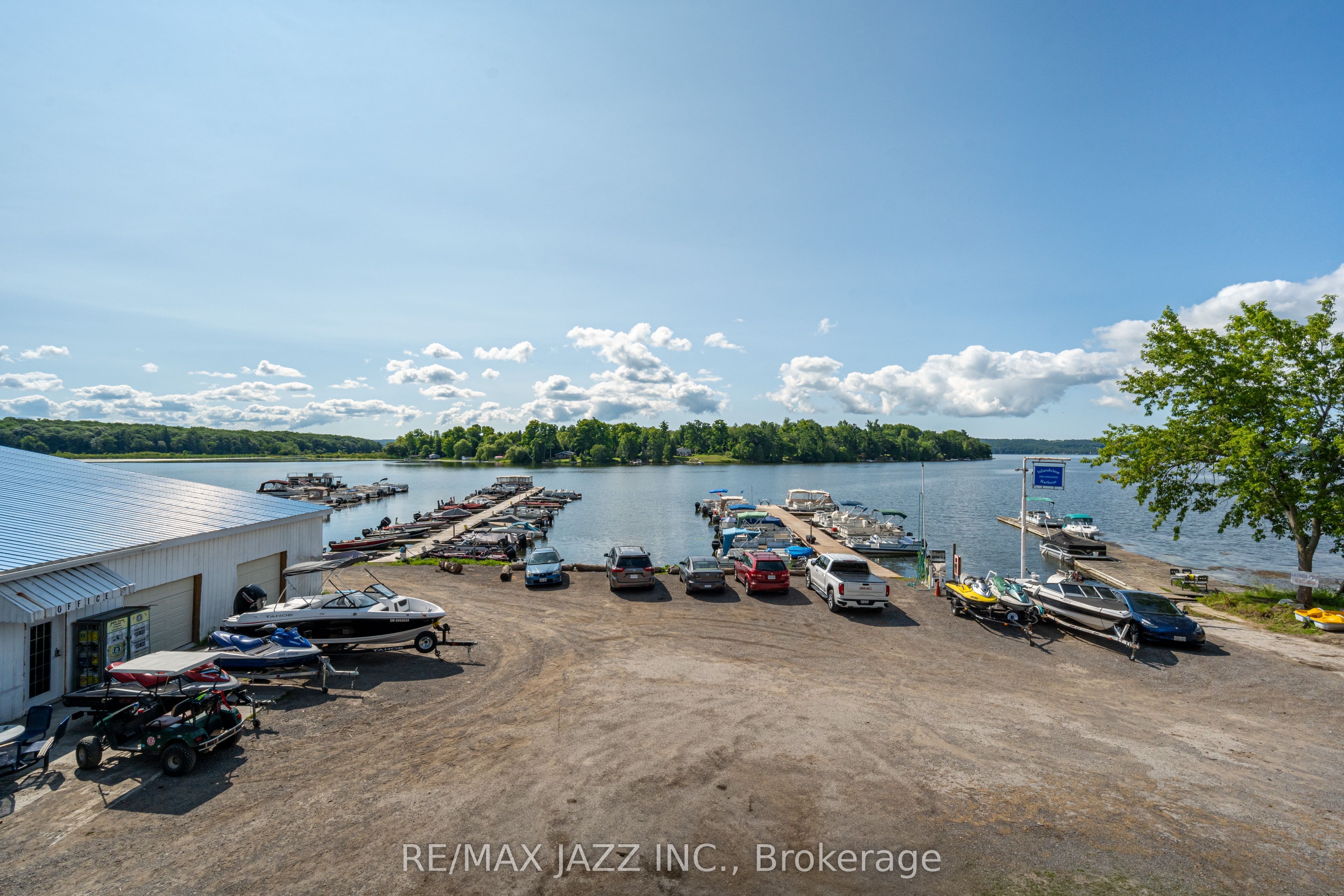 1087 Islandview Drive Property Photo 10