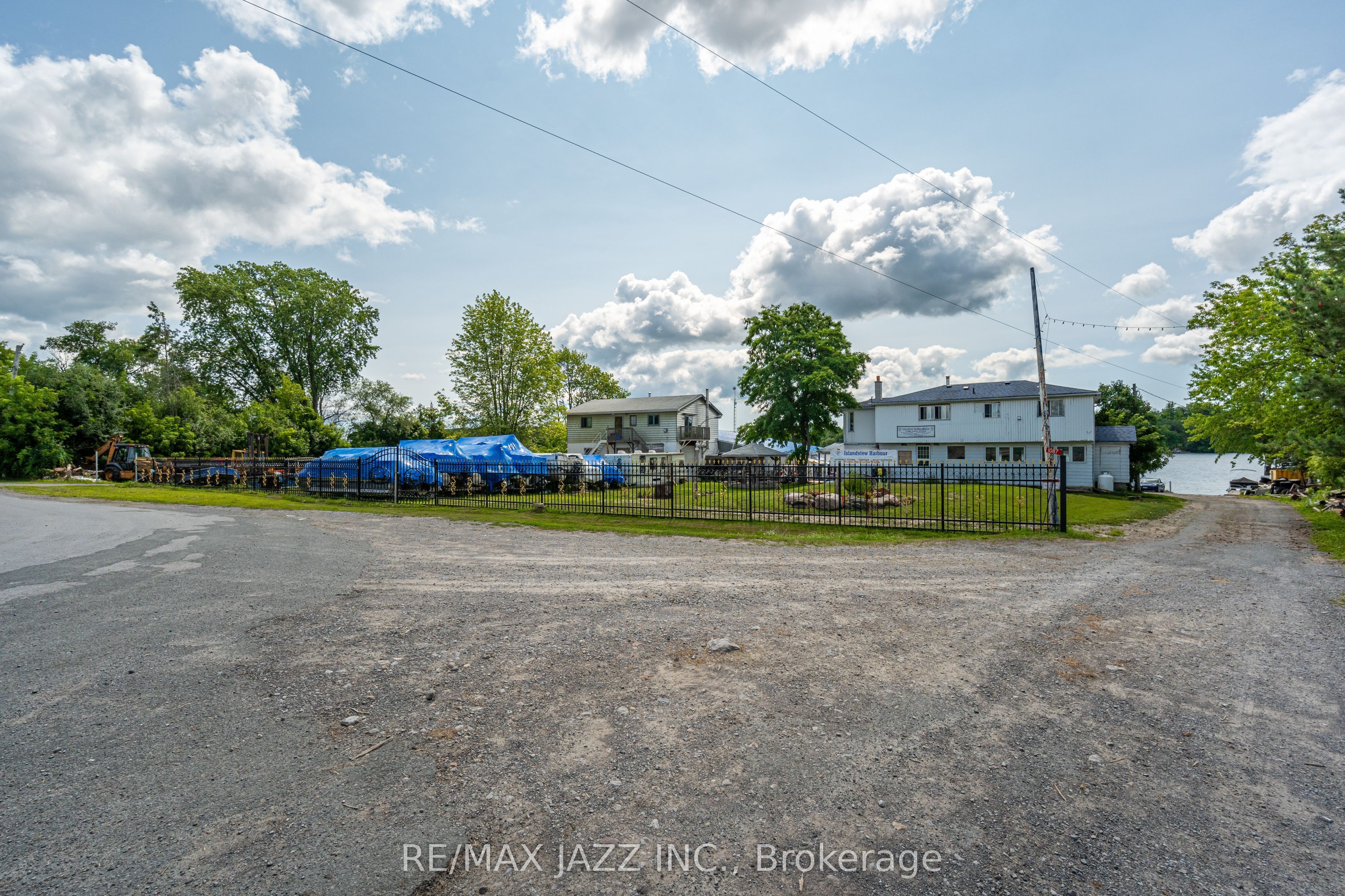 1087 Islandview Drive Property Photo 28