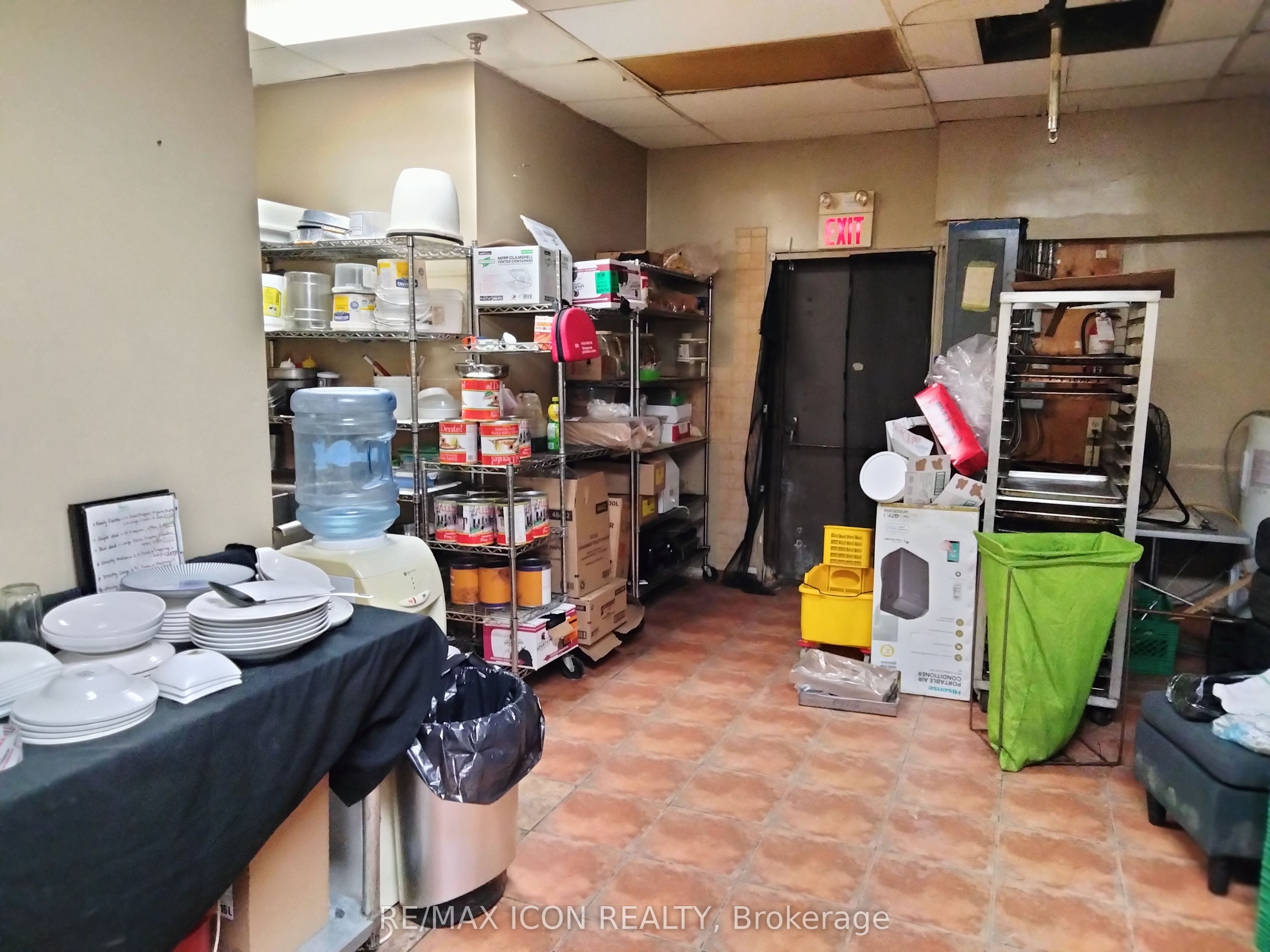 #10 & 11 - 775 Southdale Rd Road Property Photo 12