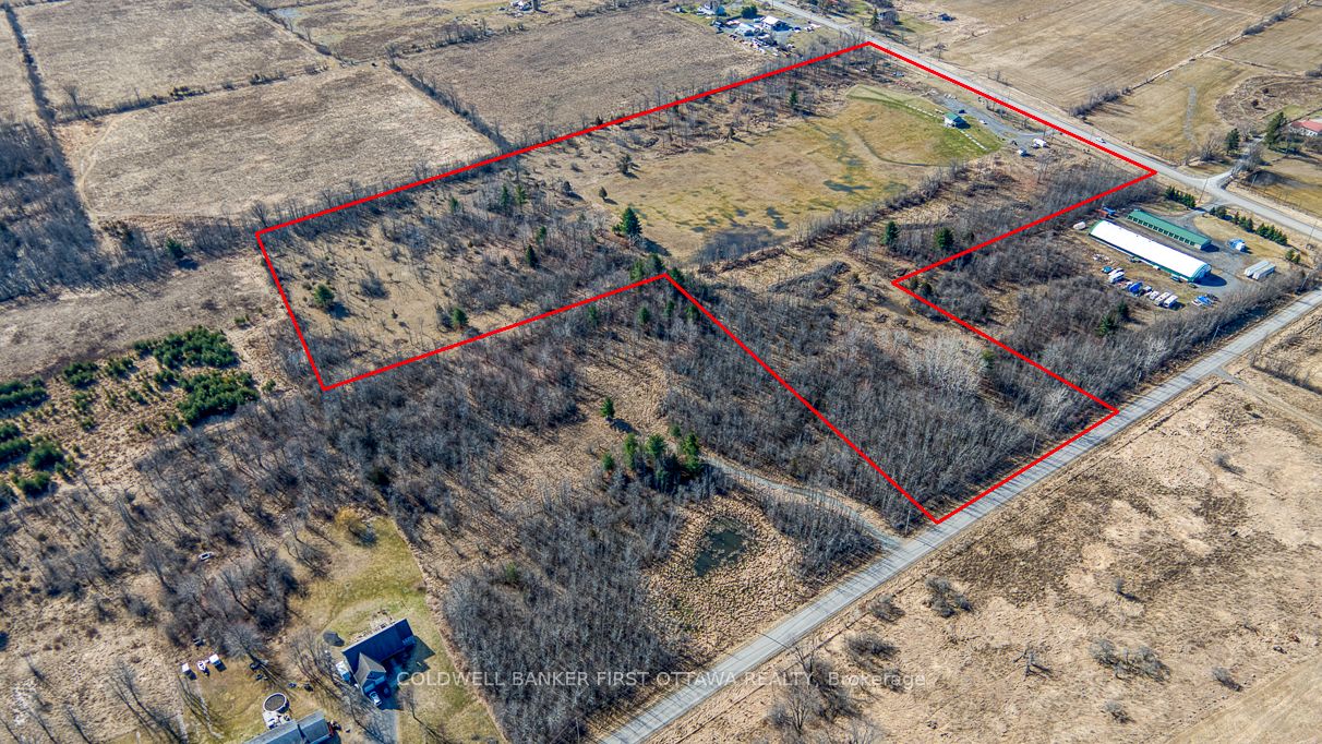9256 County Road 42 Road Property Photo 2