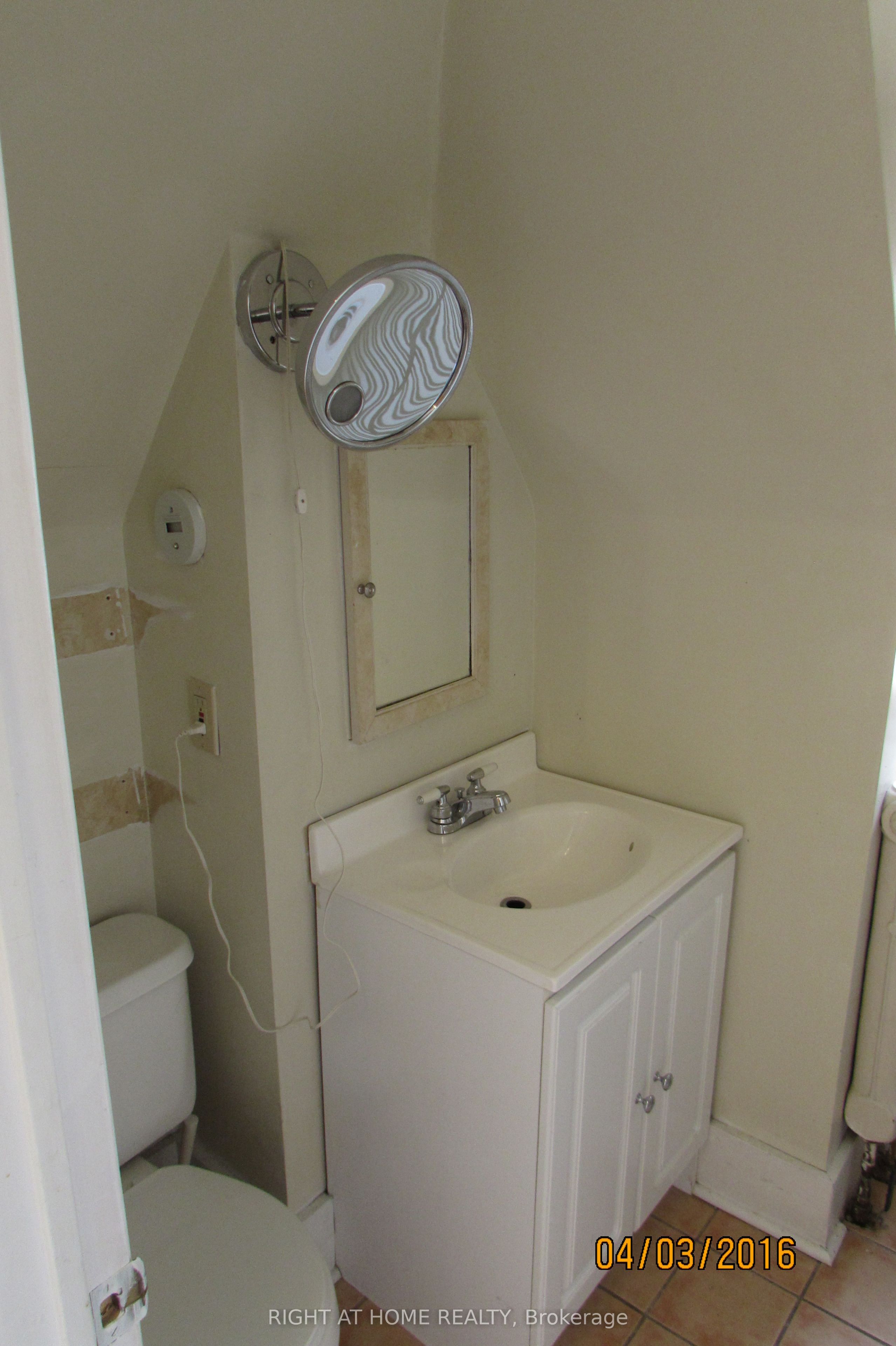 #2a - 220 Lyon Street Property Photo 9