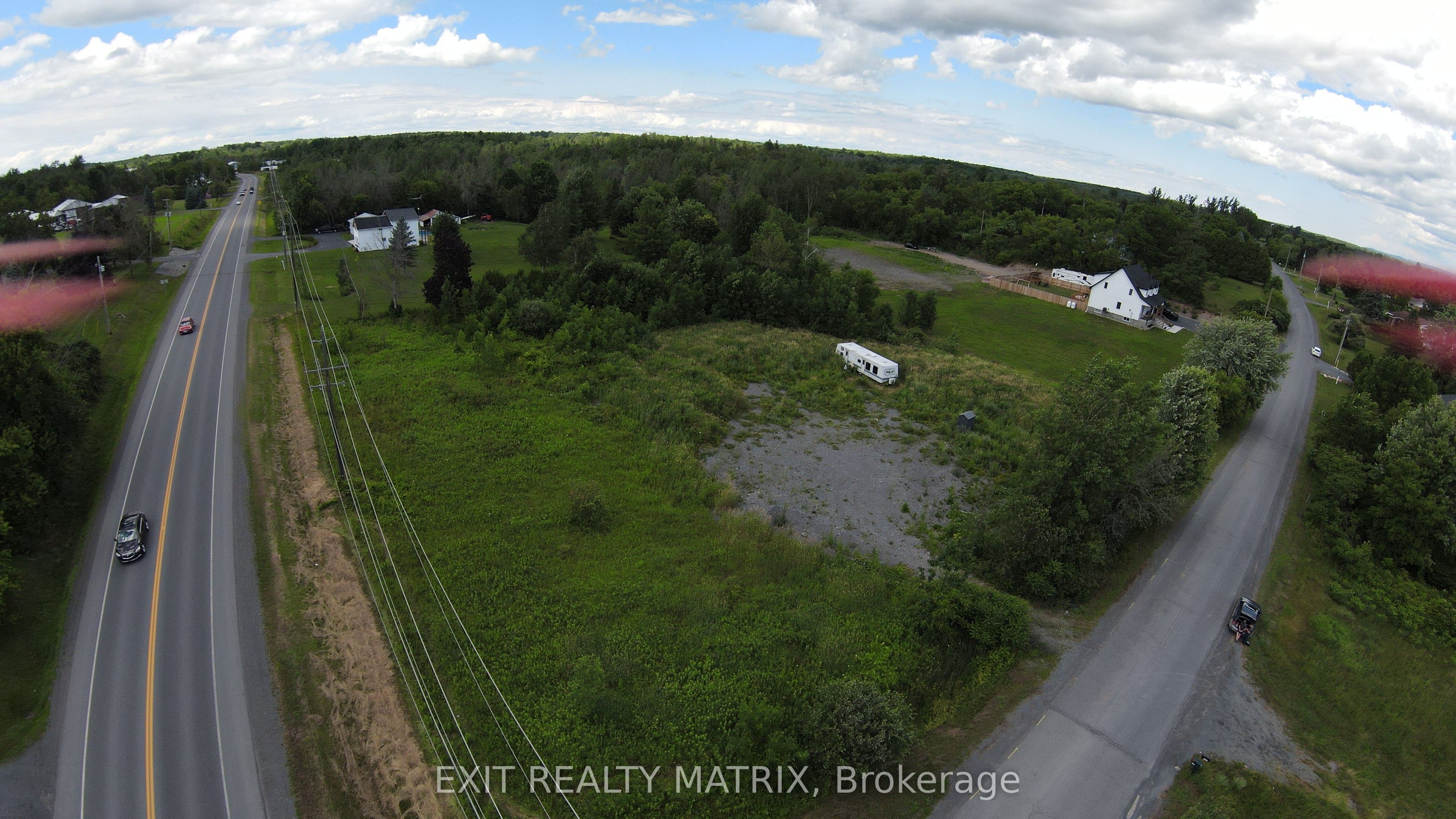 20373 Eigg Road Property Photo 2