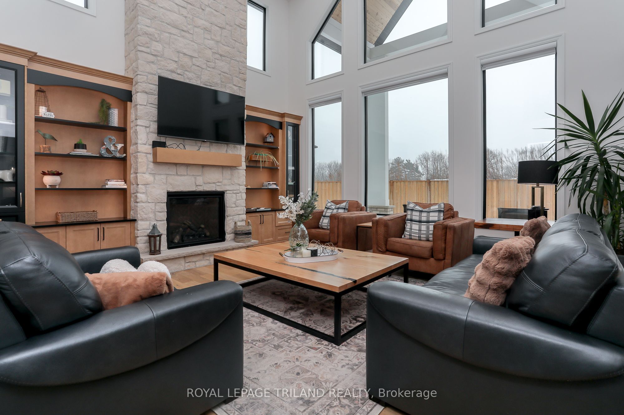 20 Greenbrier Ridge Property Photo 5
