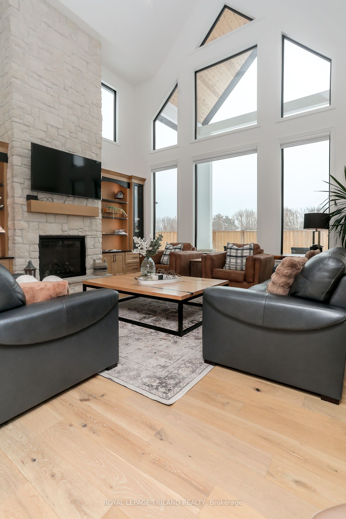 20 Greenbrier Ridge Property Photo 6