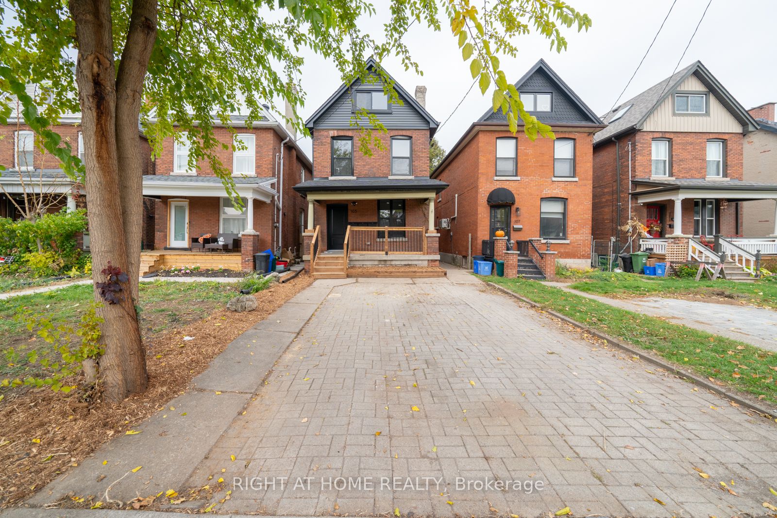 105 Aikman Avenue Property Photo 1