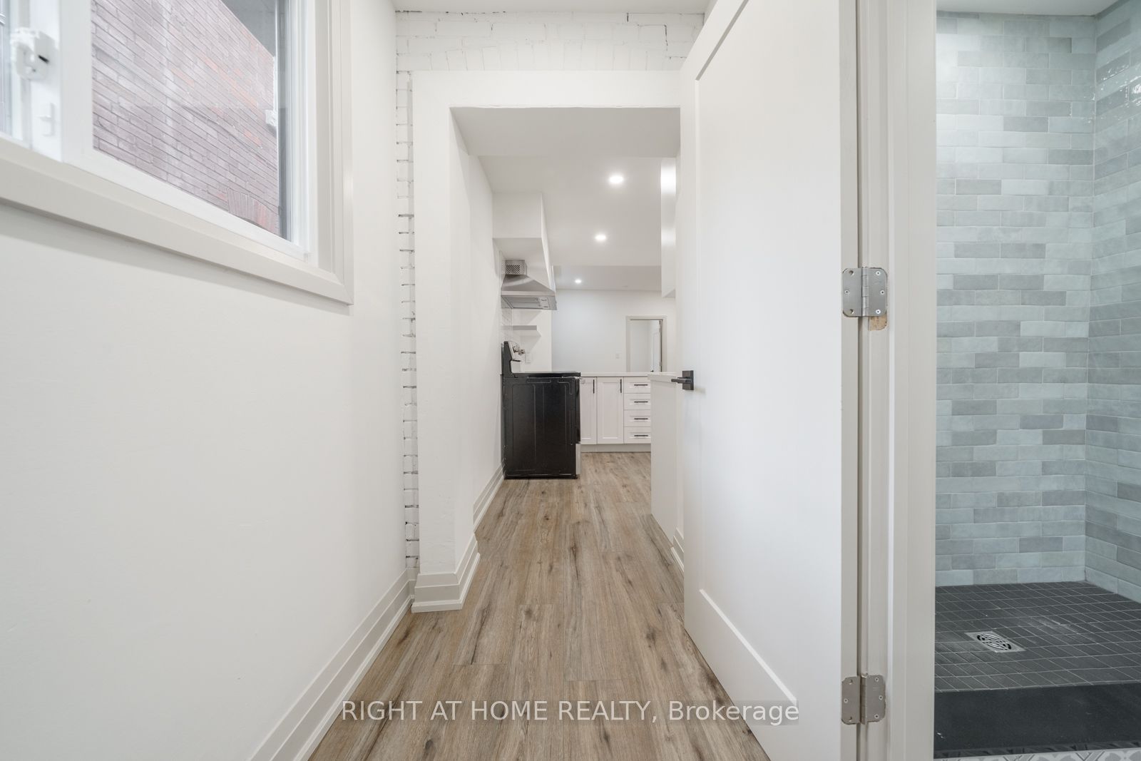 105 Aikman Avenue Property Photo 16