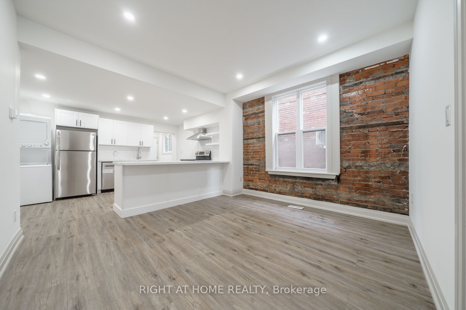 105 Aikman Avenue Property Photo 20