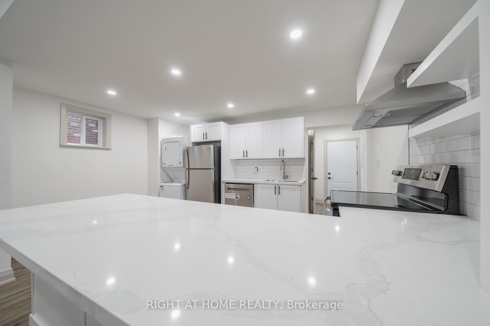105 Aikman Avenue Property Photo 25