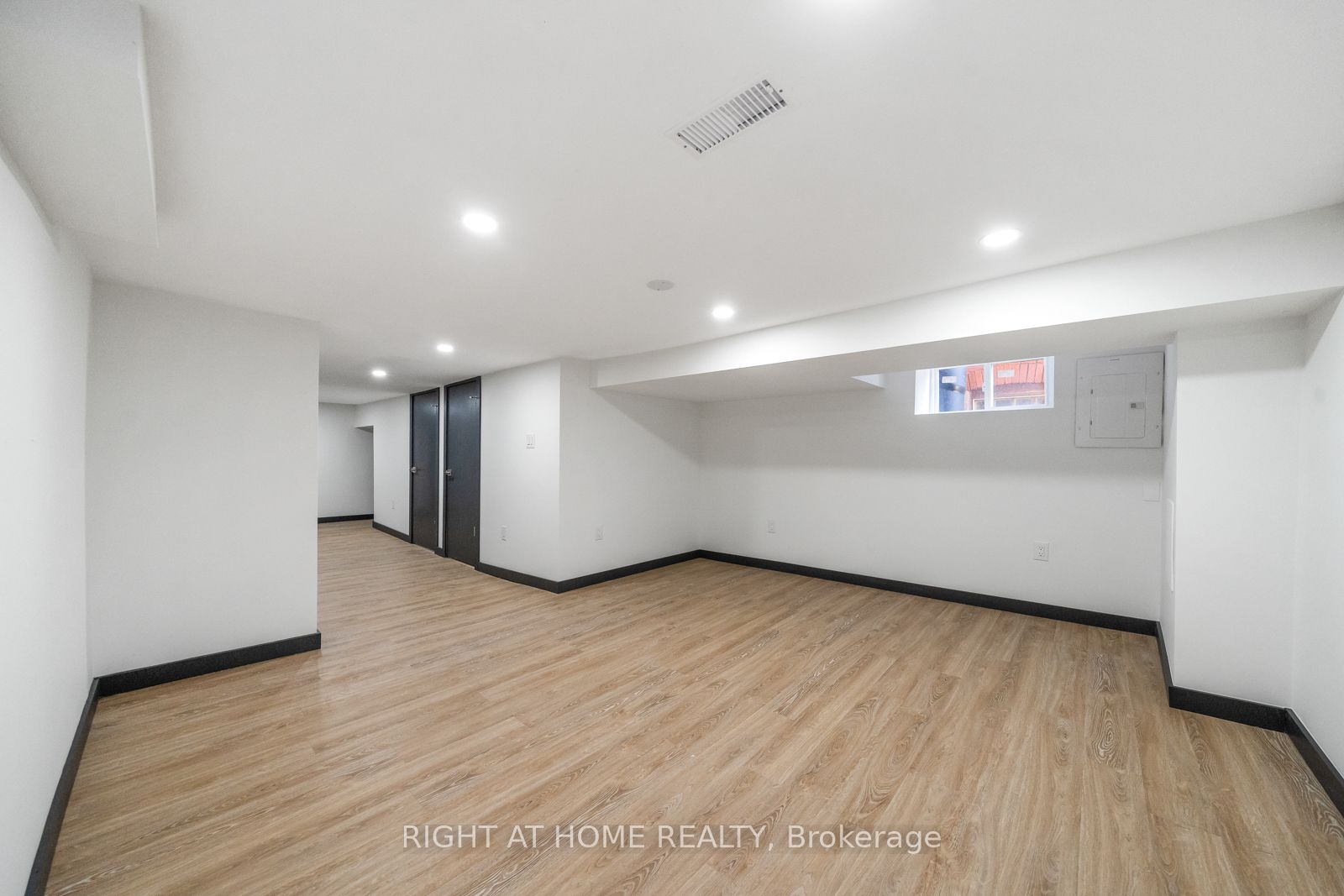 105 Aikman Avenue Property Photo 35