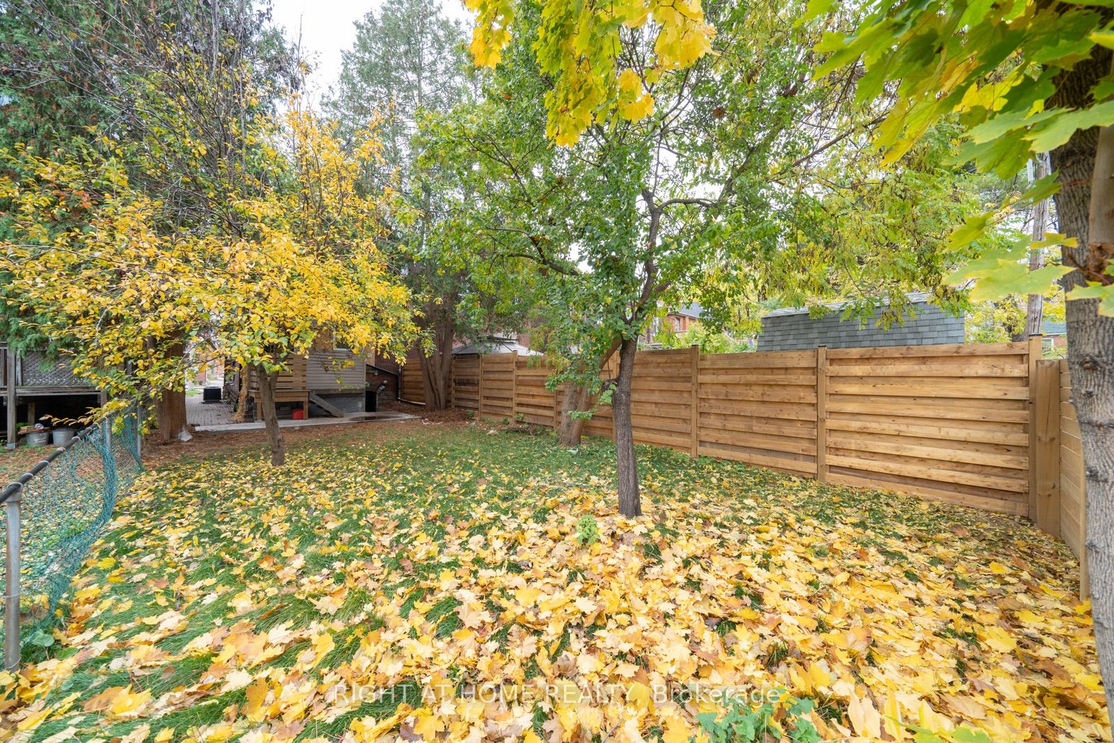 105 Aikman Avenue Property Photo 37