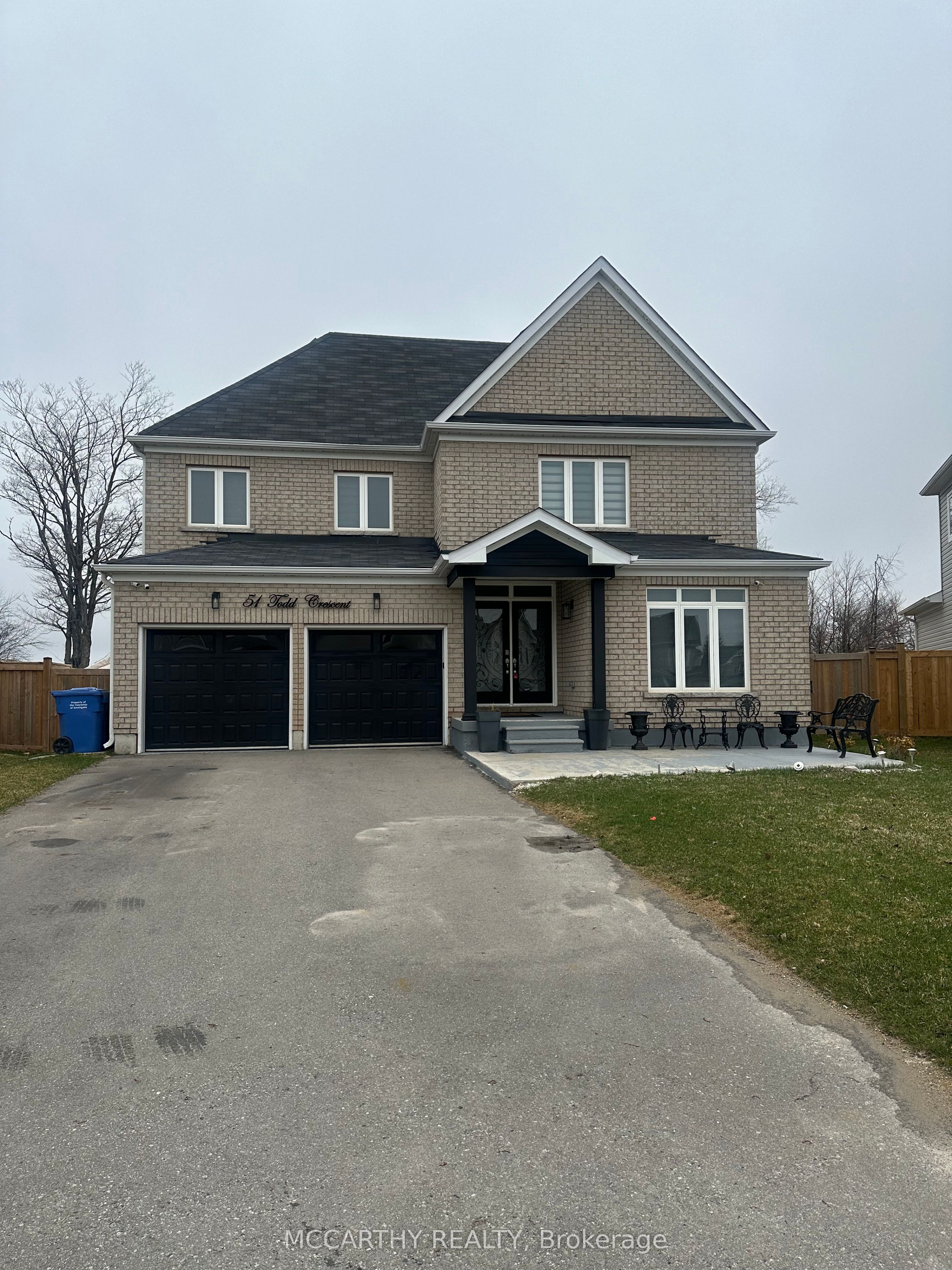 51 Todd Crescent Property Photo 1
