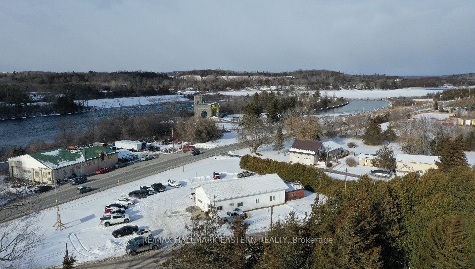 1450 7th Line Property Photo 1